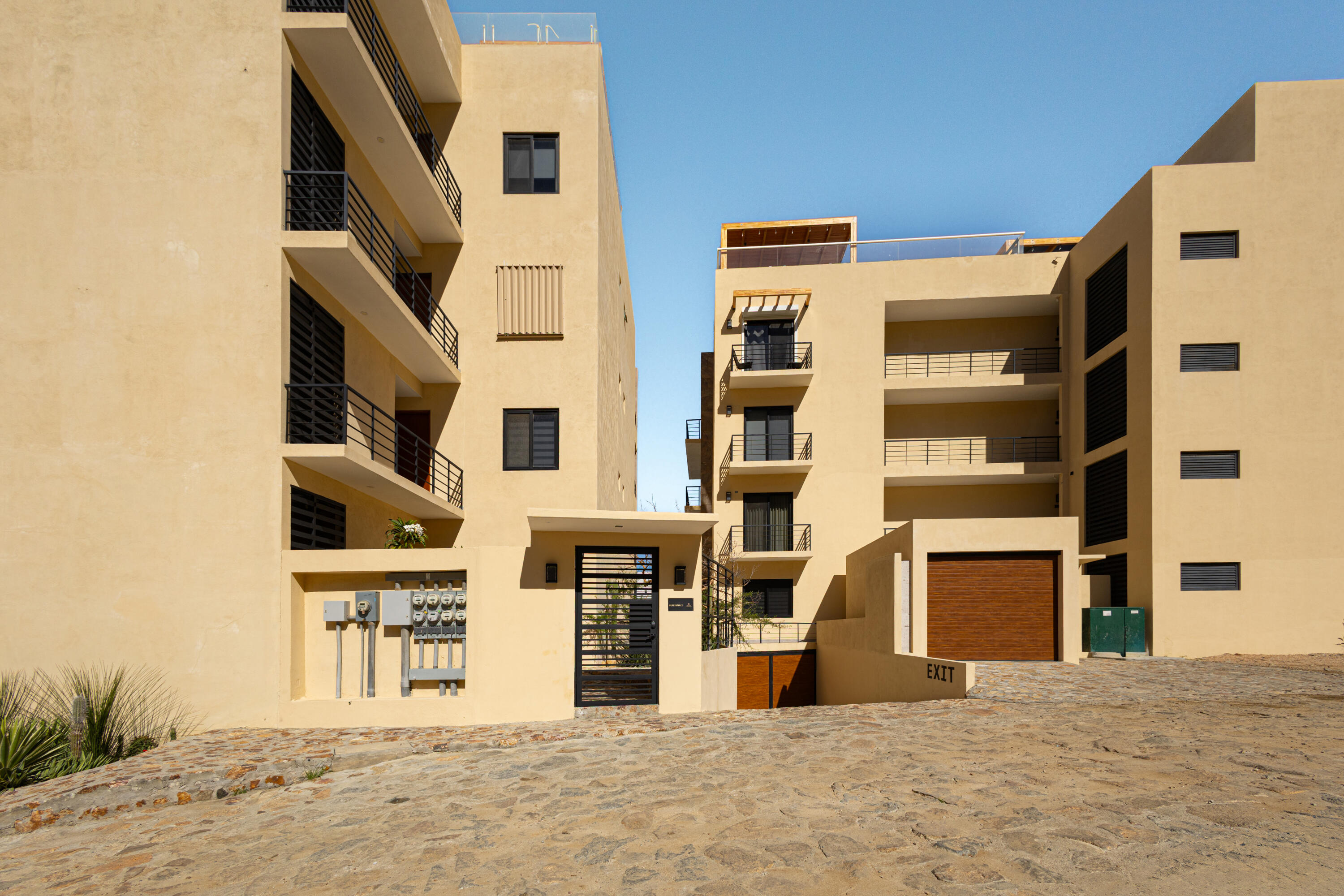 Ground Floor Condo Vistamare