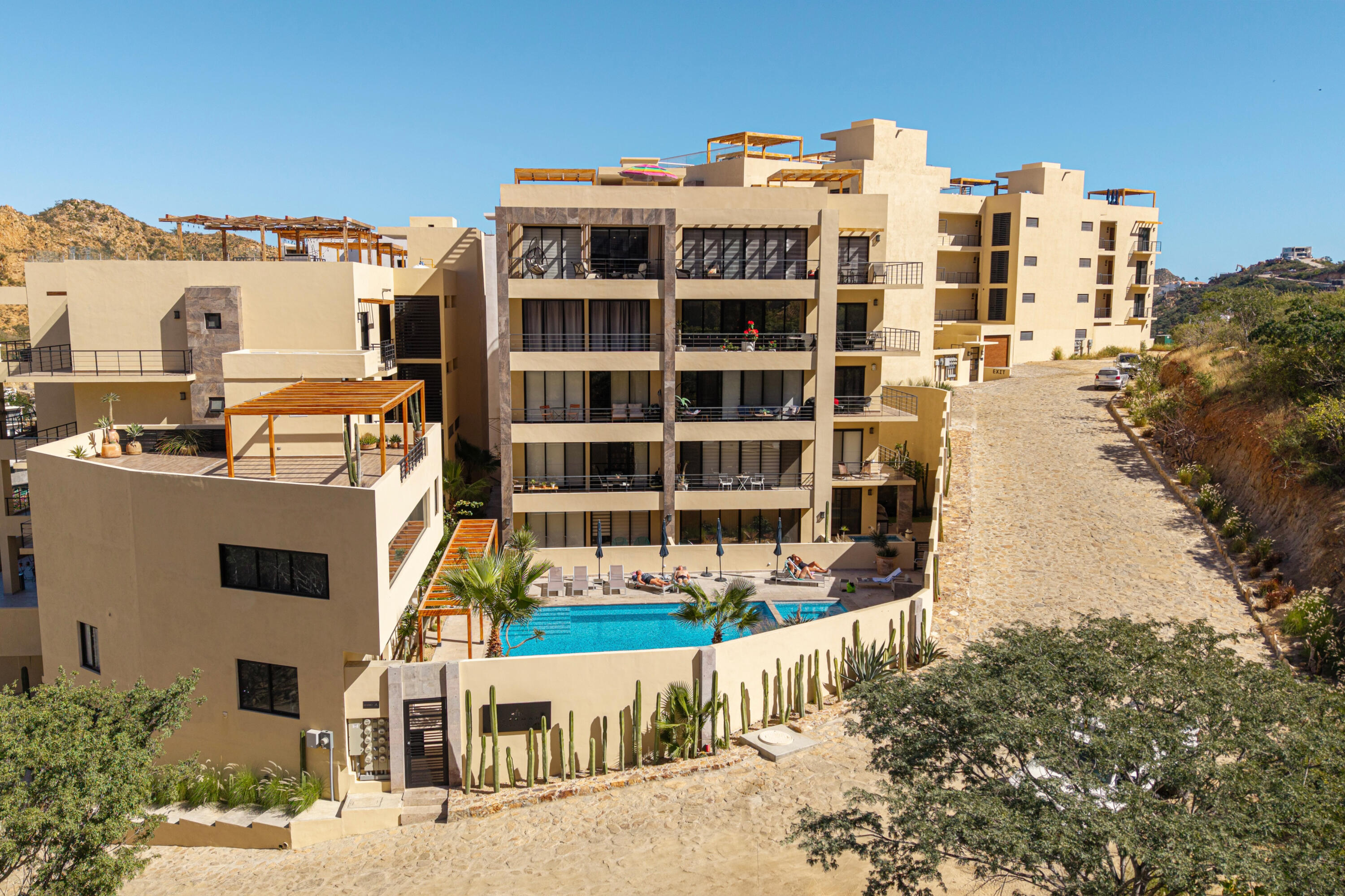 Ground Floor Condo Vistamare