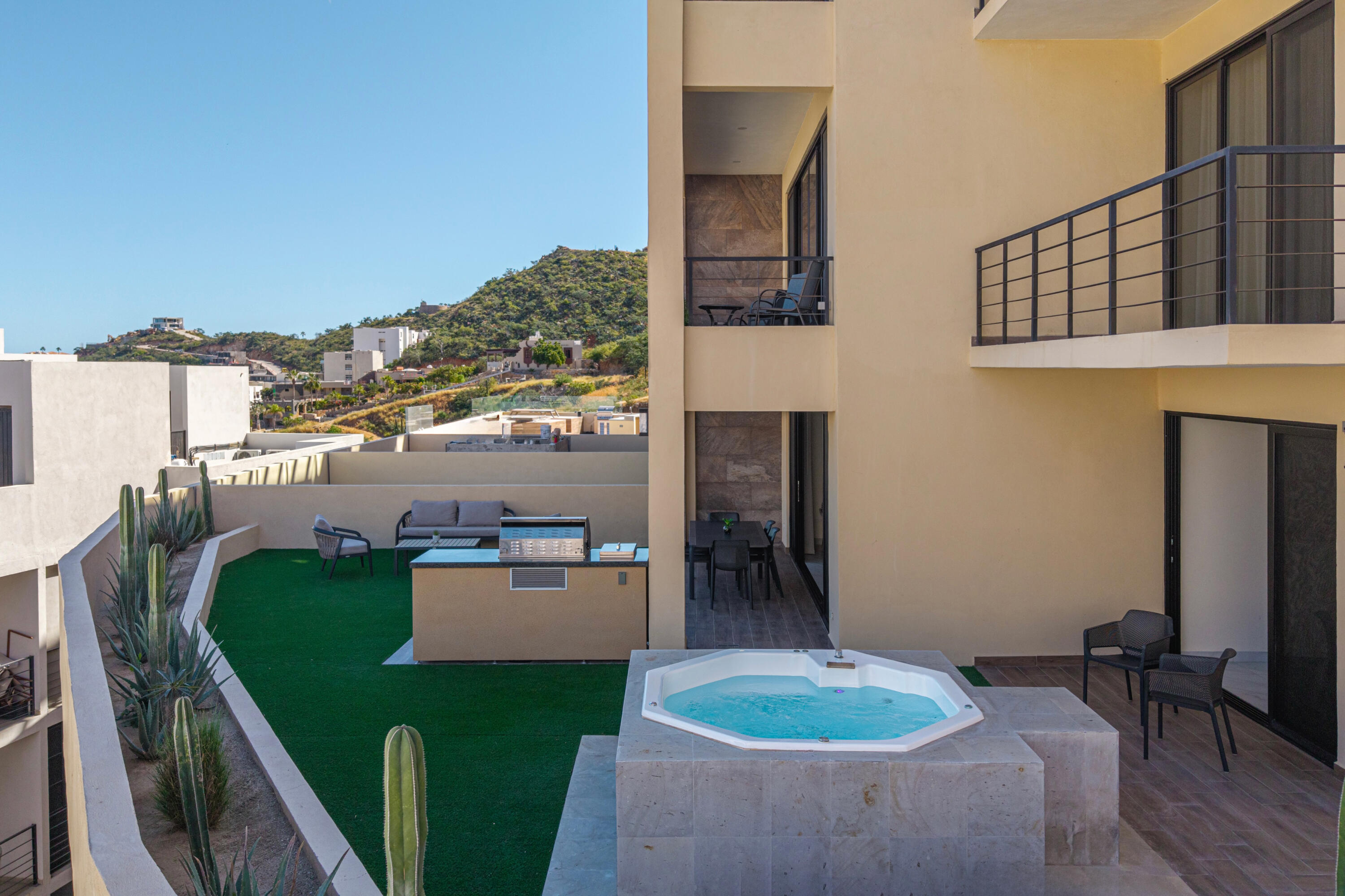 Ground Floor Condo Vistamare