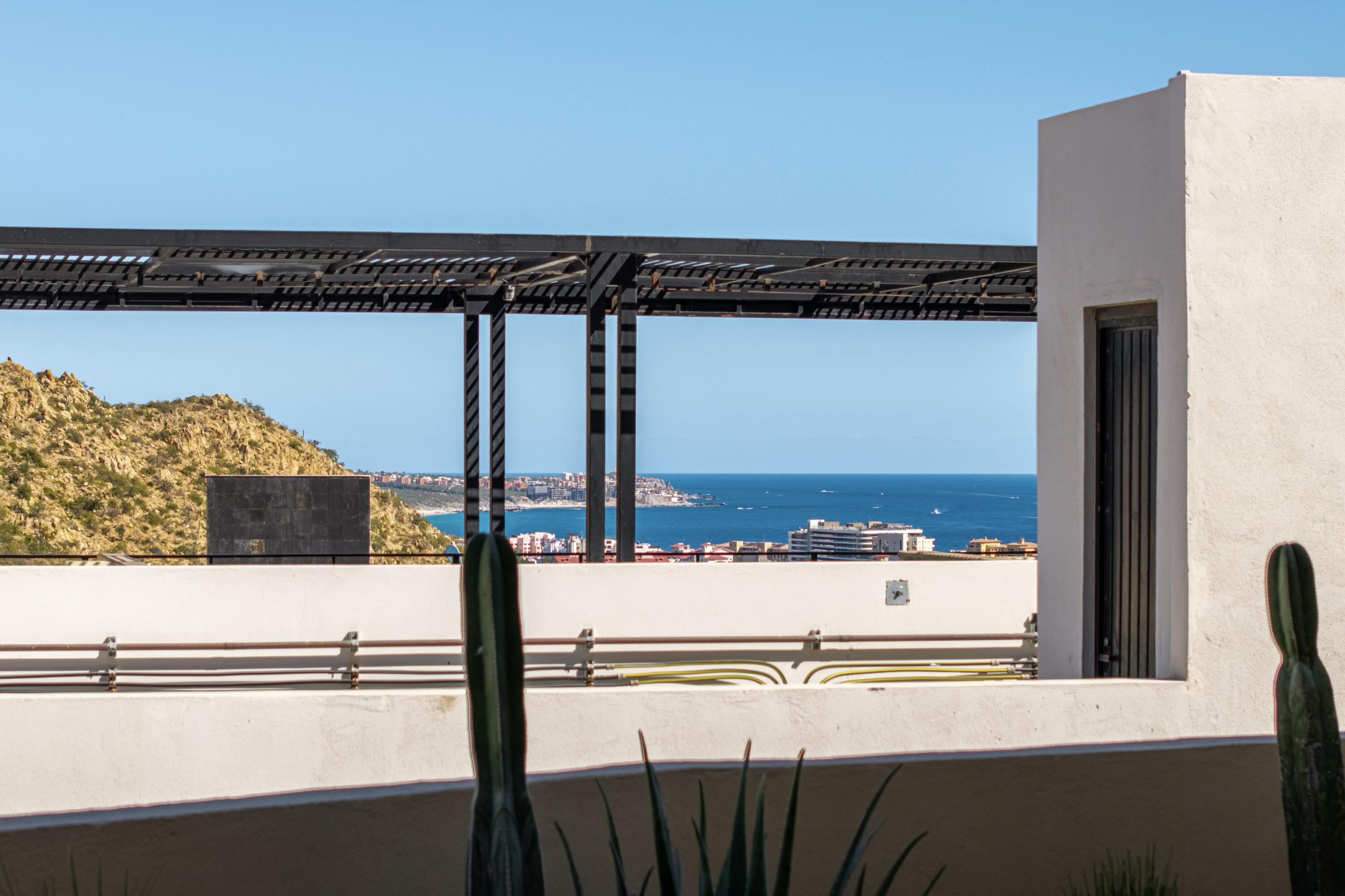 Ground Floor Condo Vistamare