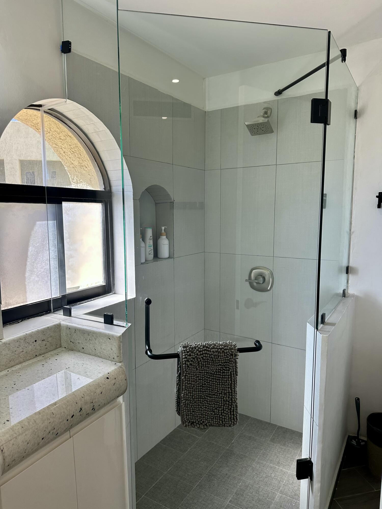 Incredible View's Cove Condo