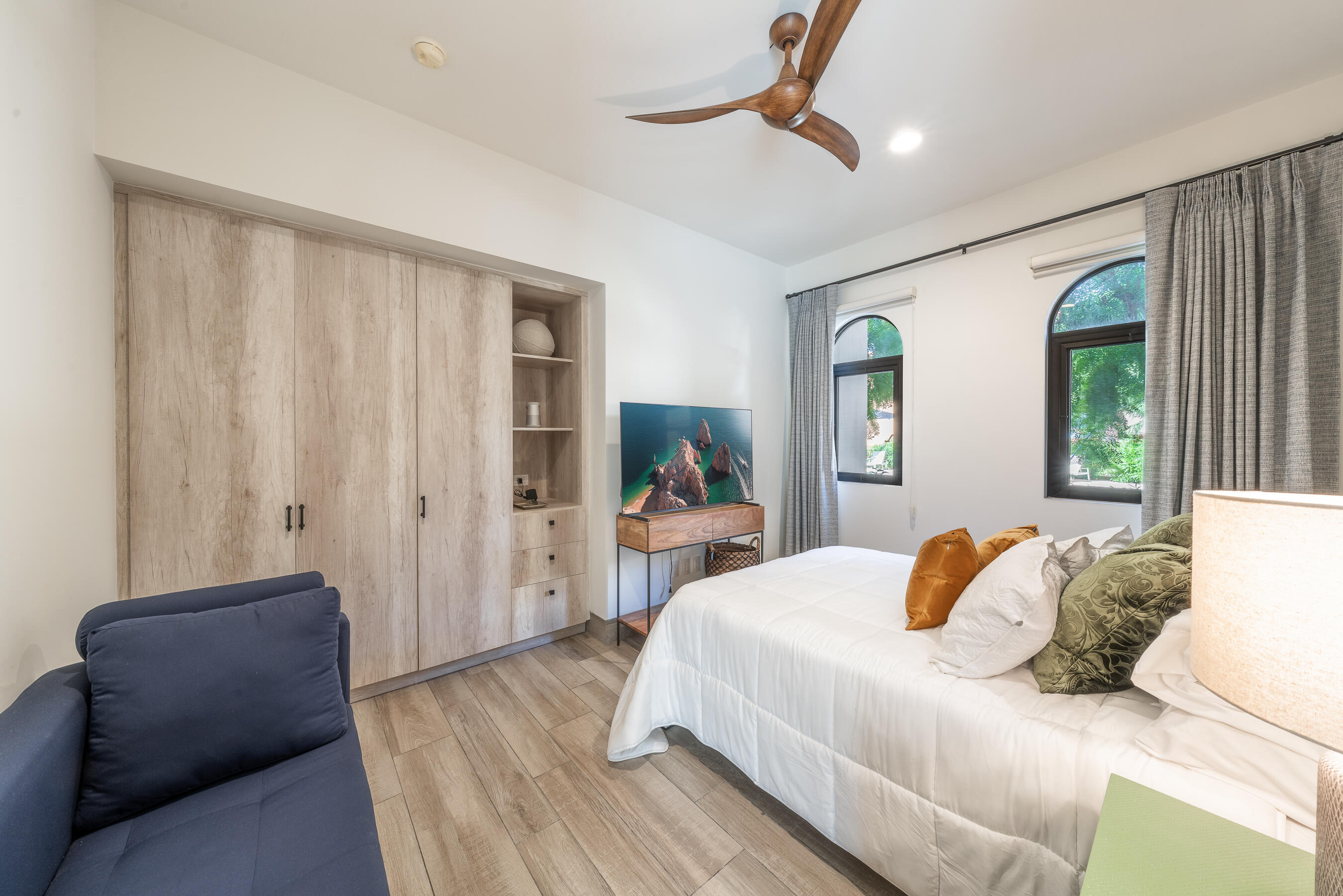 Turnkey Ground 3BD Pool Access