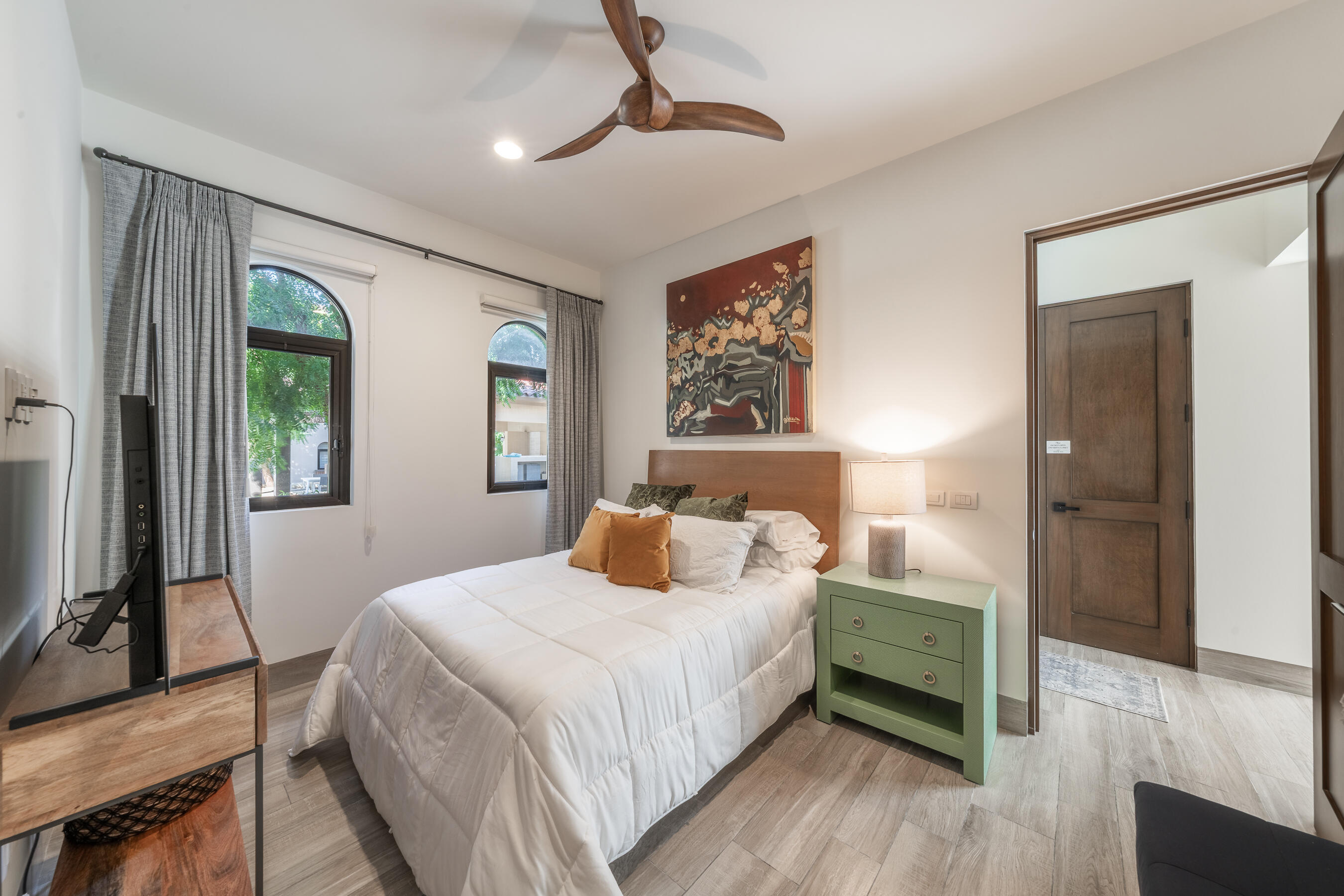 Turnkey Ground 3BD Pool Access