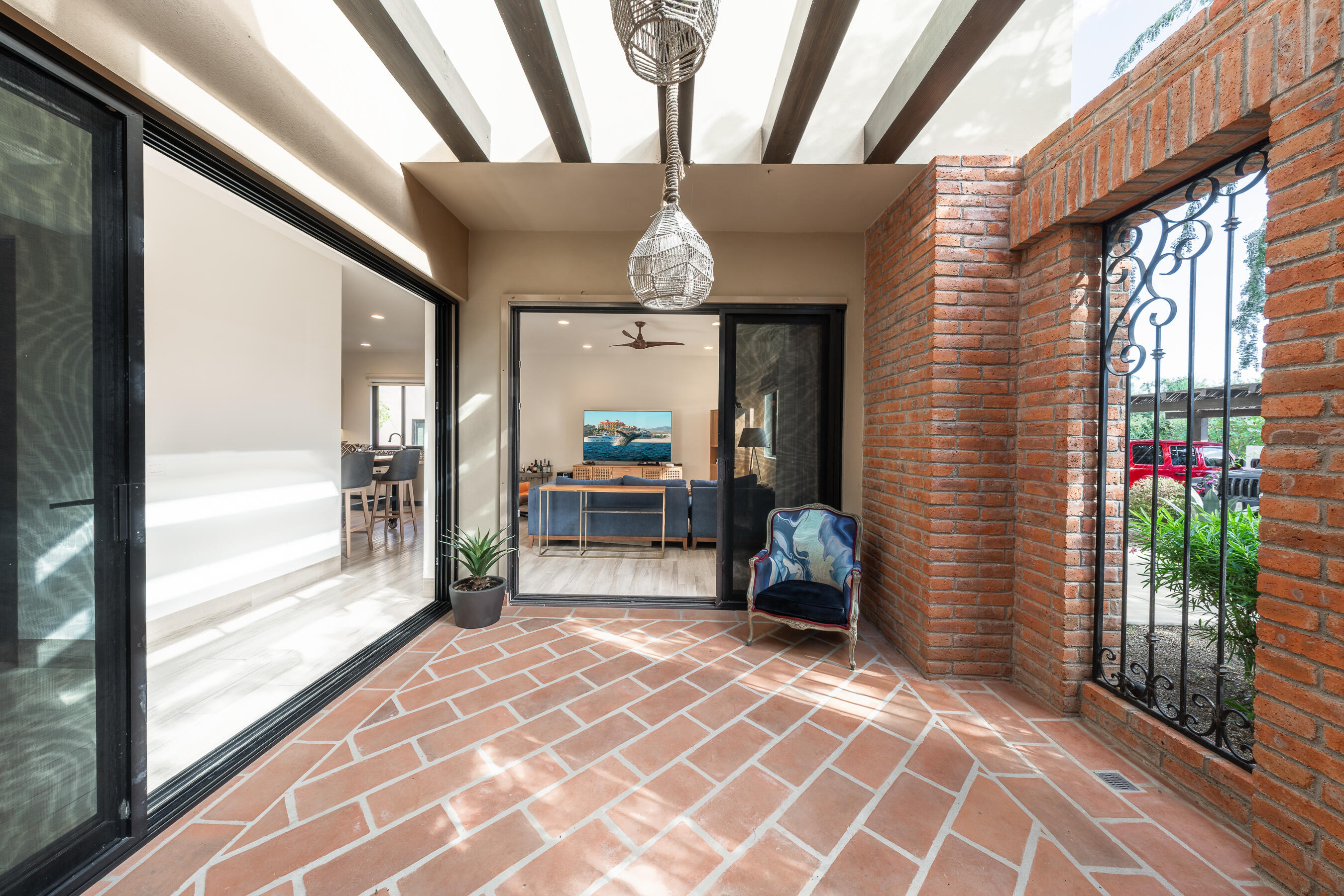 Turnkey Ground 3BD Pool Access