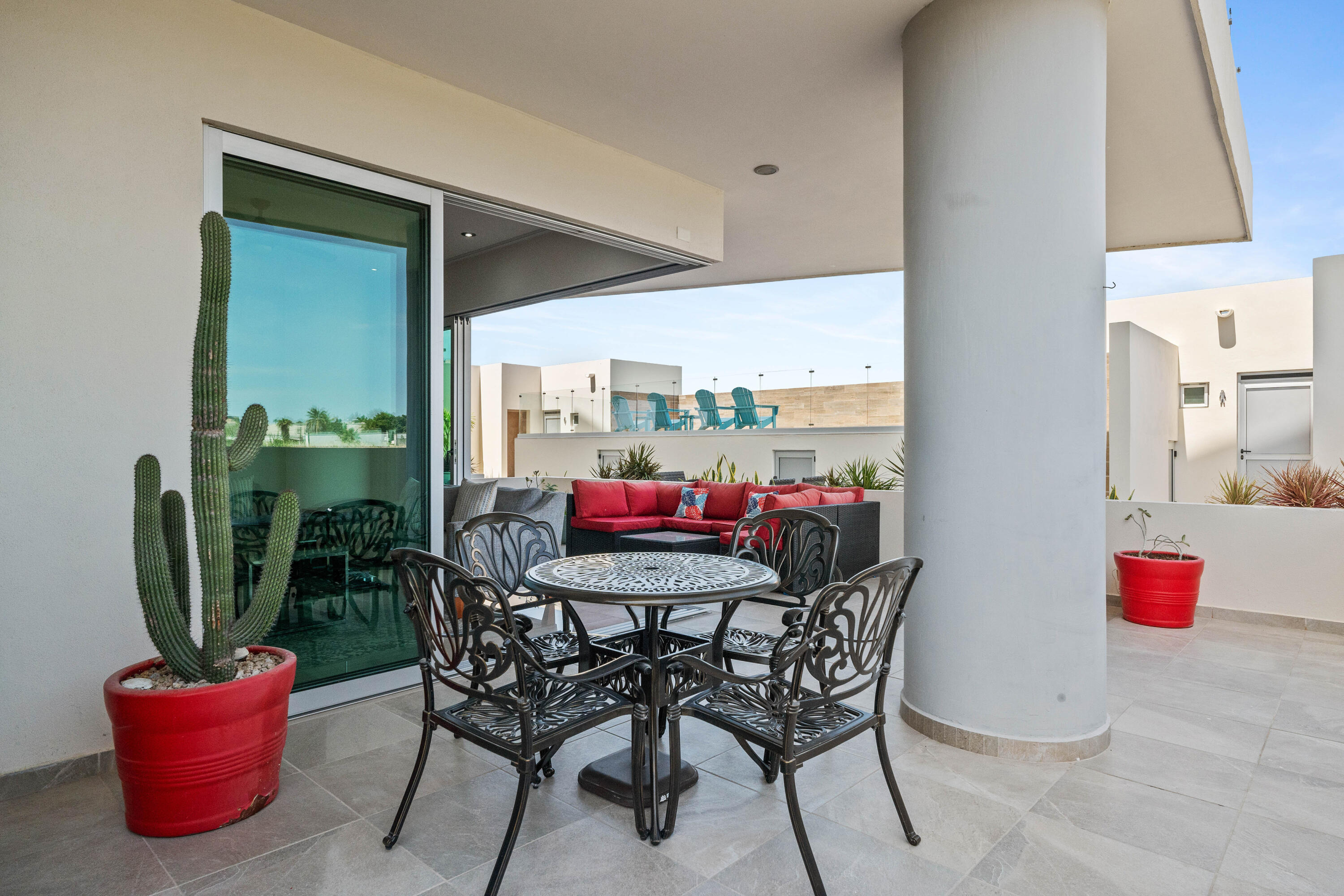 Camino Viejo Condominiums, Walk to Beach 2 Bdm Condo Pool