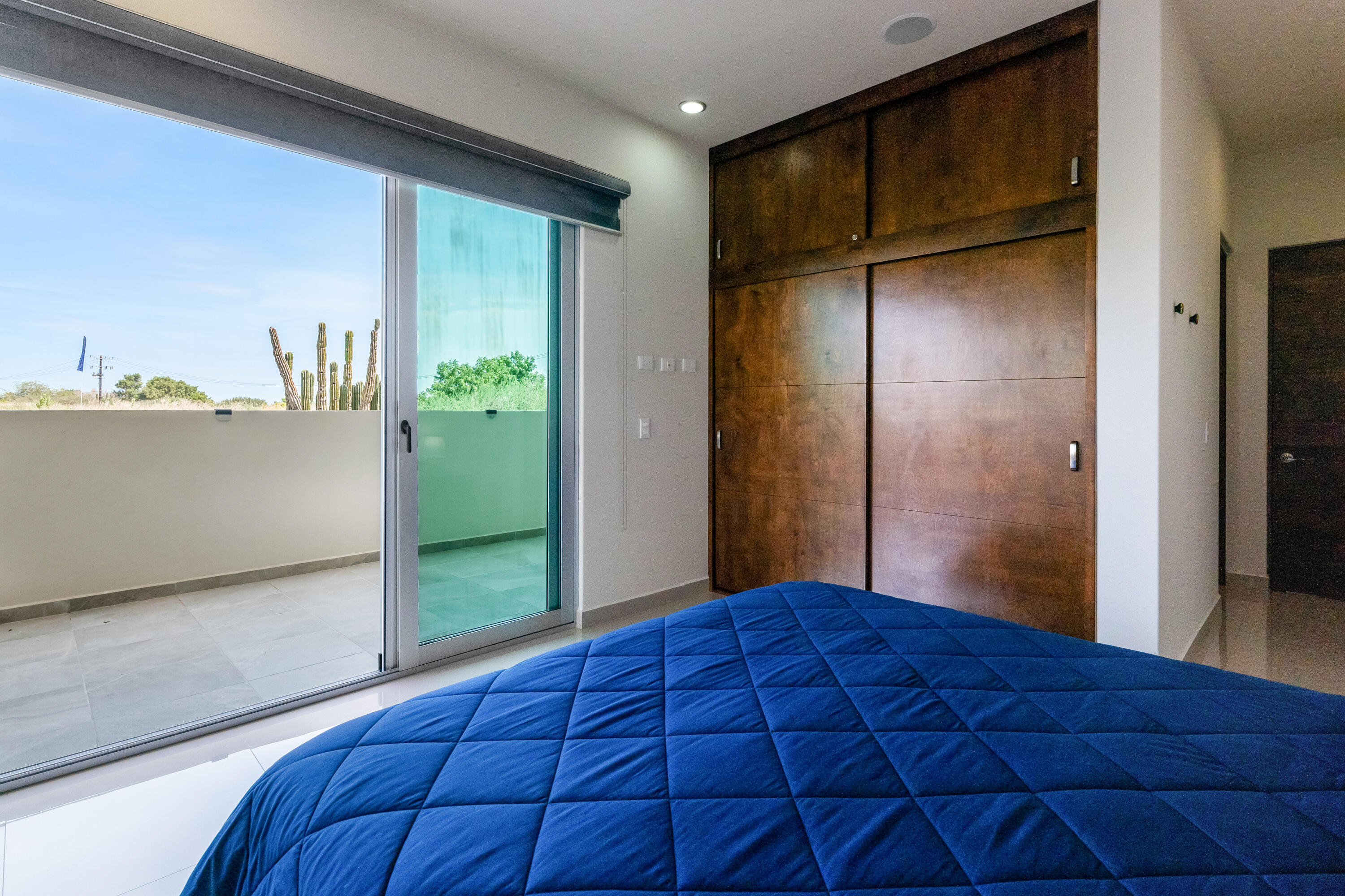 Camino Viejo Condominiums, Walk to Beach 2 Bdm Condo Pool