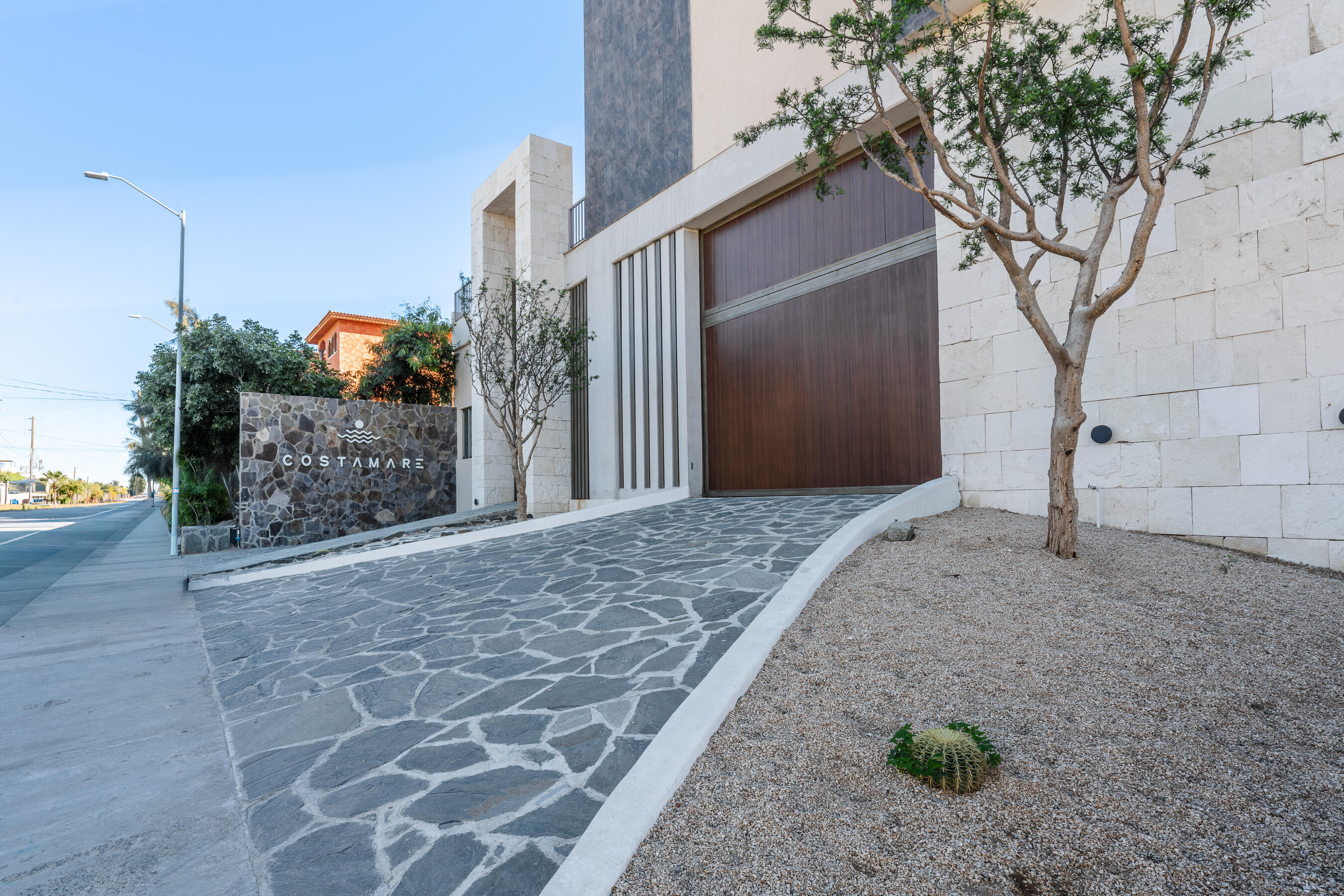 1107 Beautifully Furnished 2 Bdrm, Costa Mare