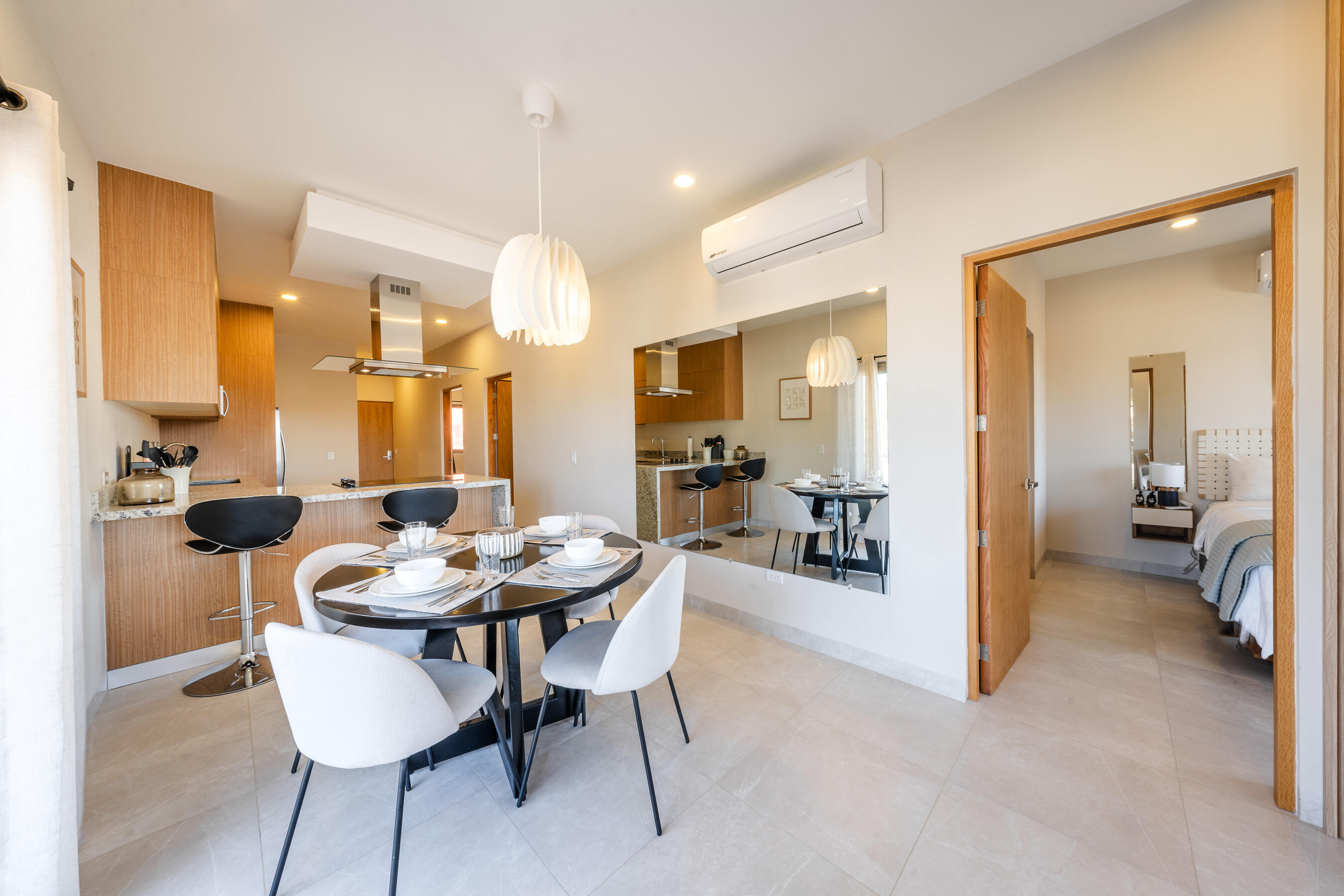 1107 Beautifully Furnished 2 Bdrm, Costa Mare