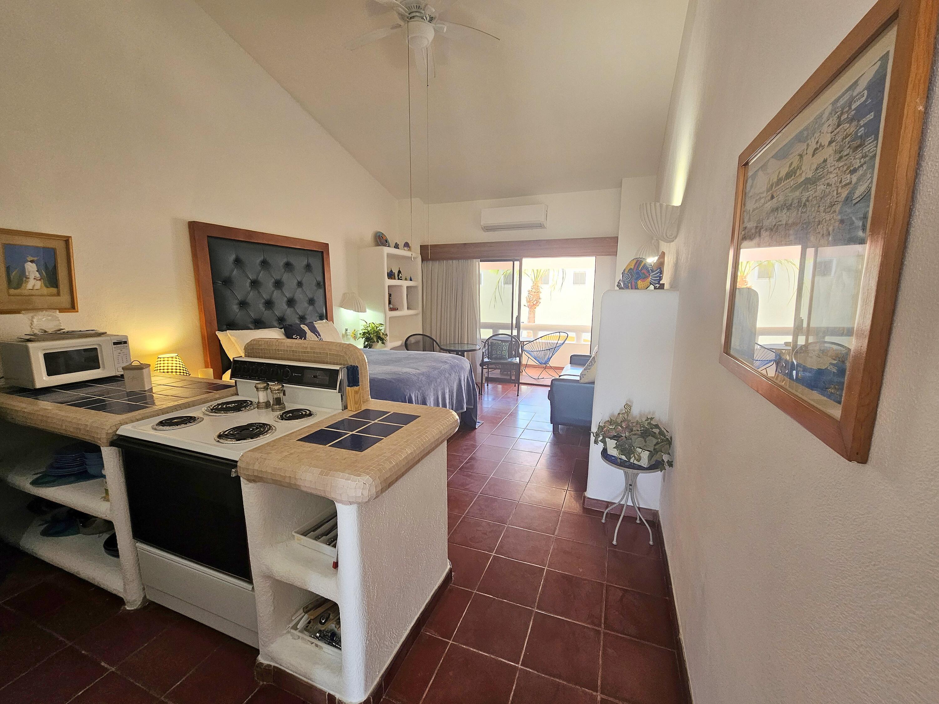 130 Avenida del Pescador, Bahia Hotel Medano