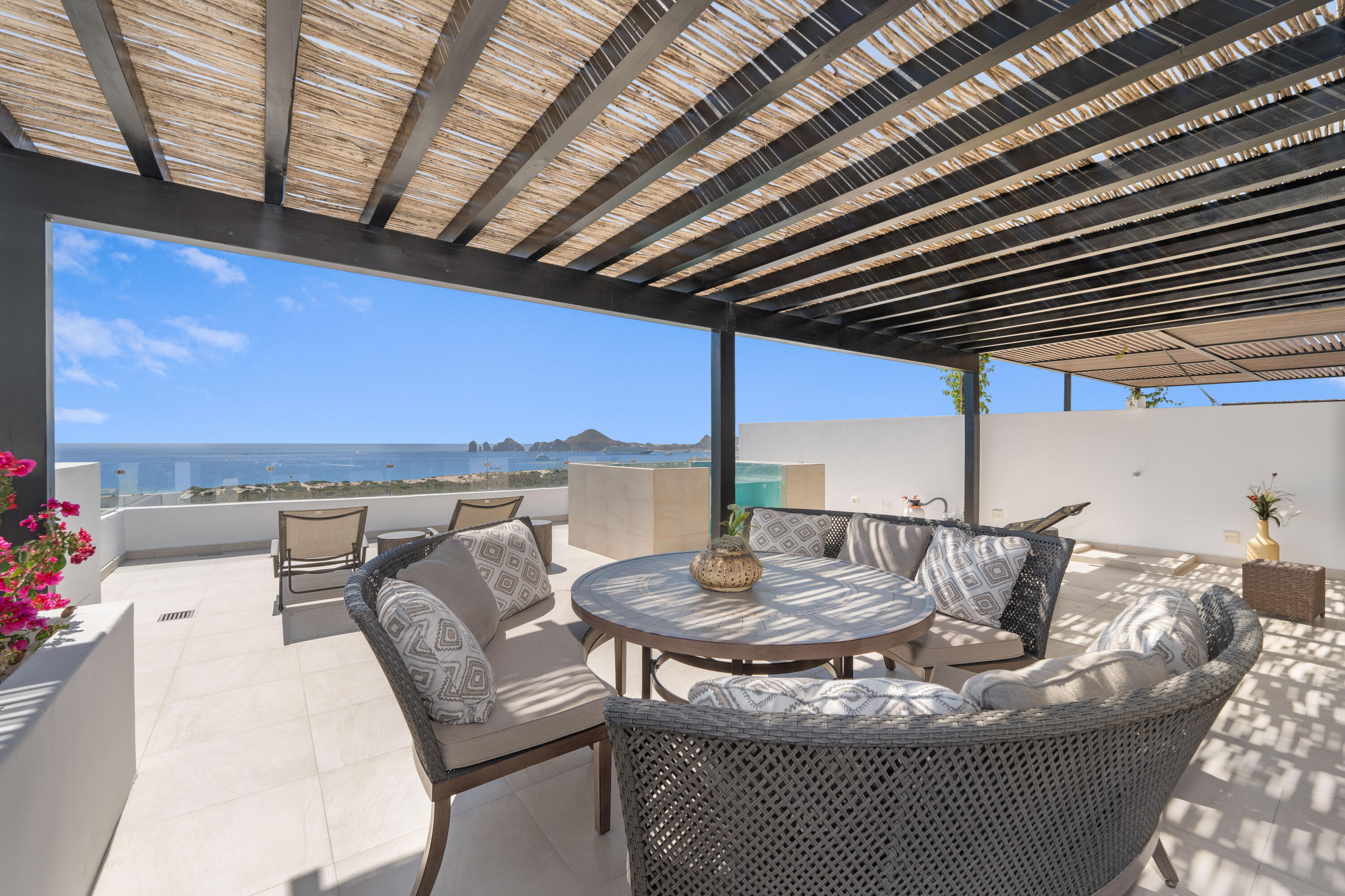 Vista Vela II Penthouse