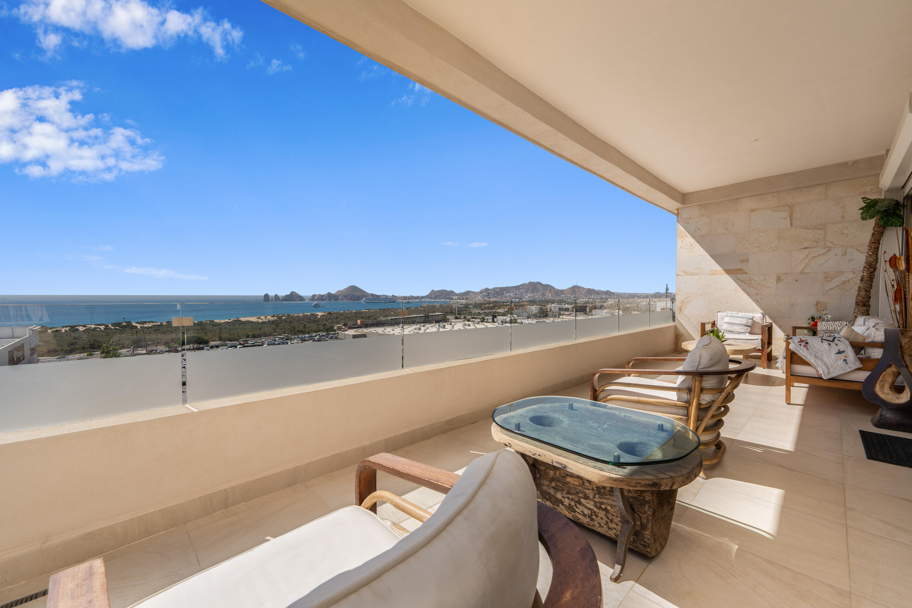 Vista Vela II Penthouse