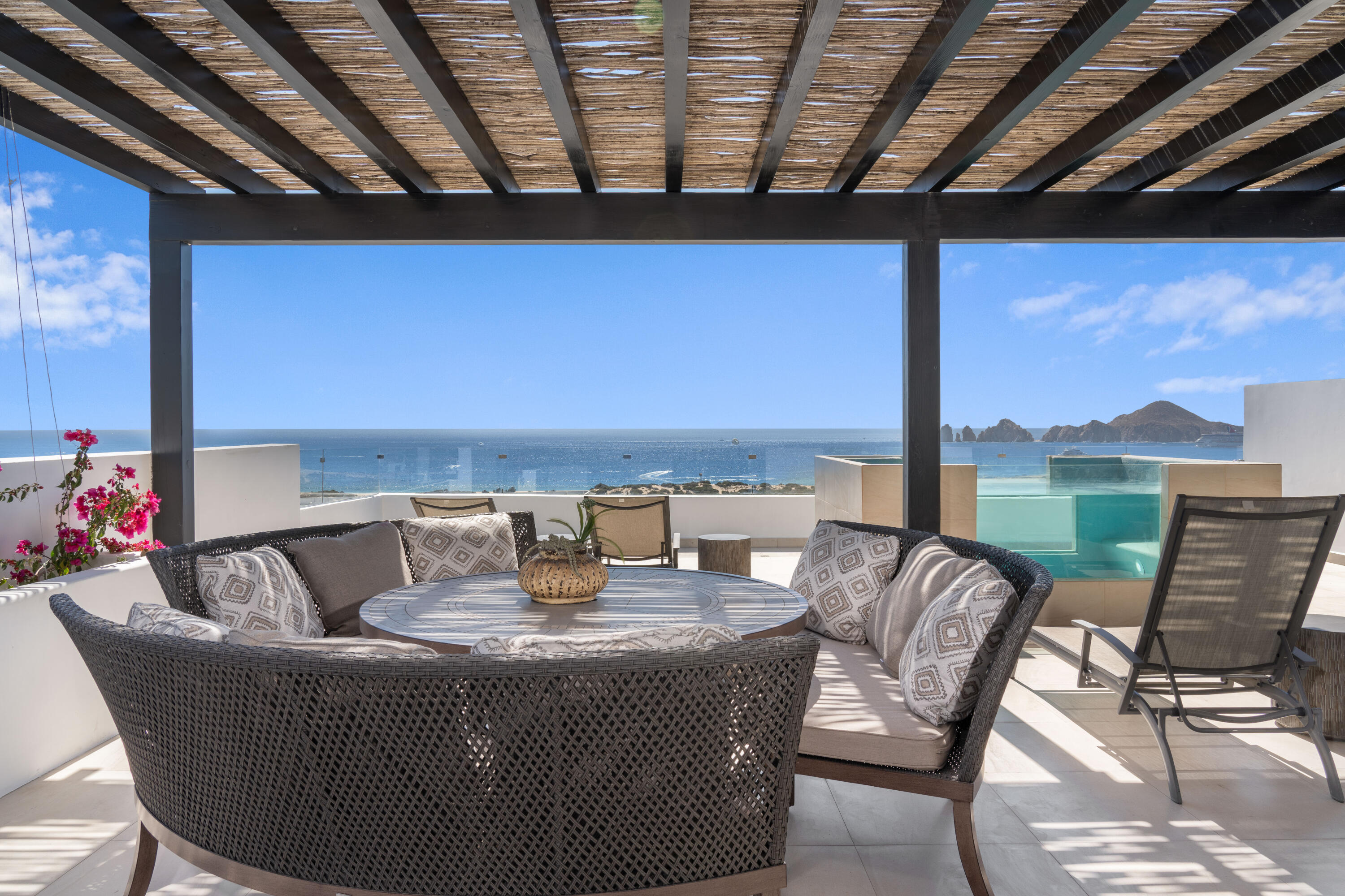 Vista Vela II Penthouse