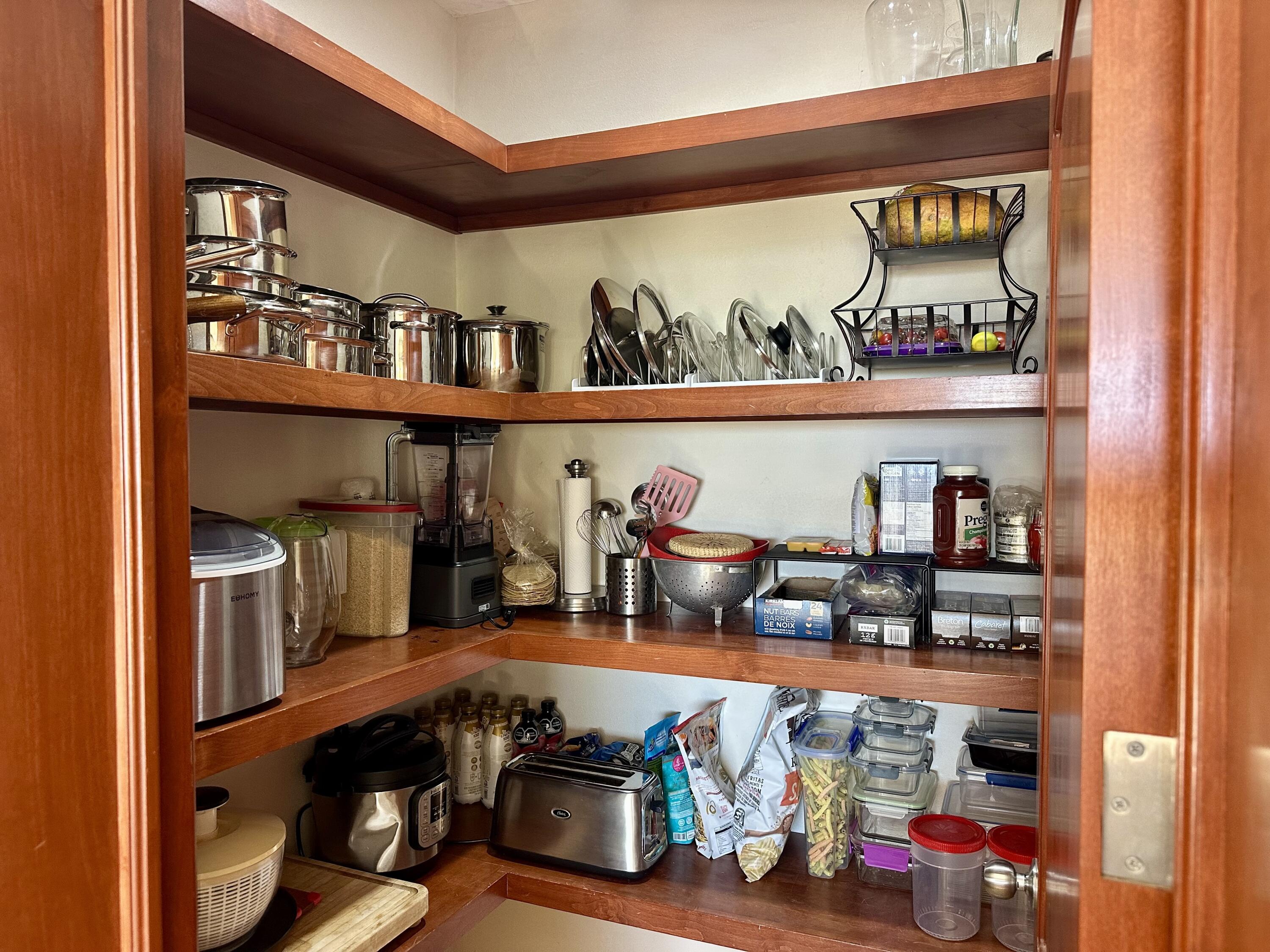 Carretera transpeninsular, Gringo hills compound