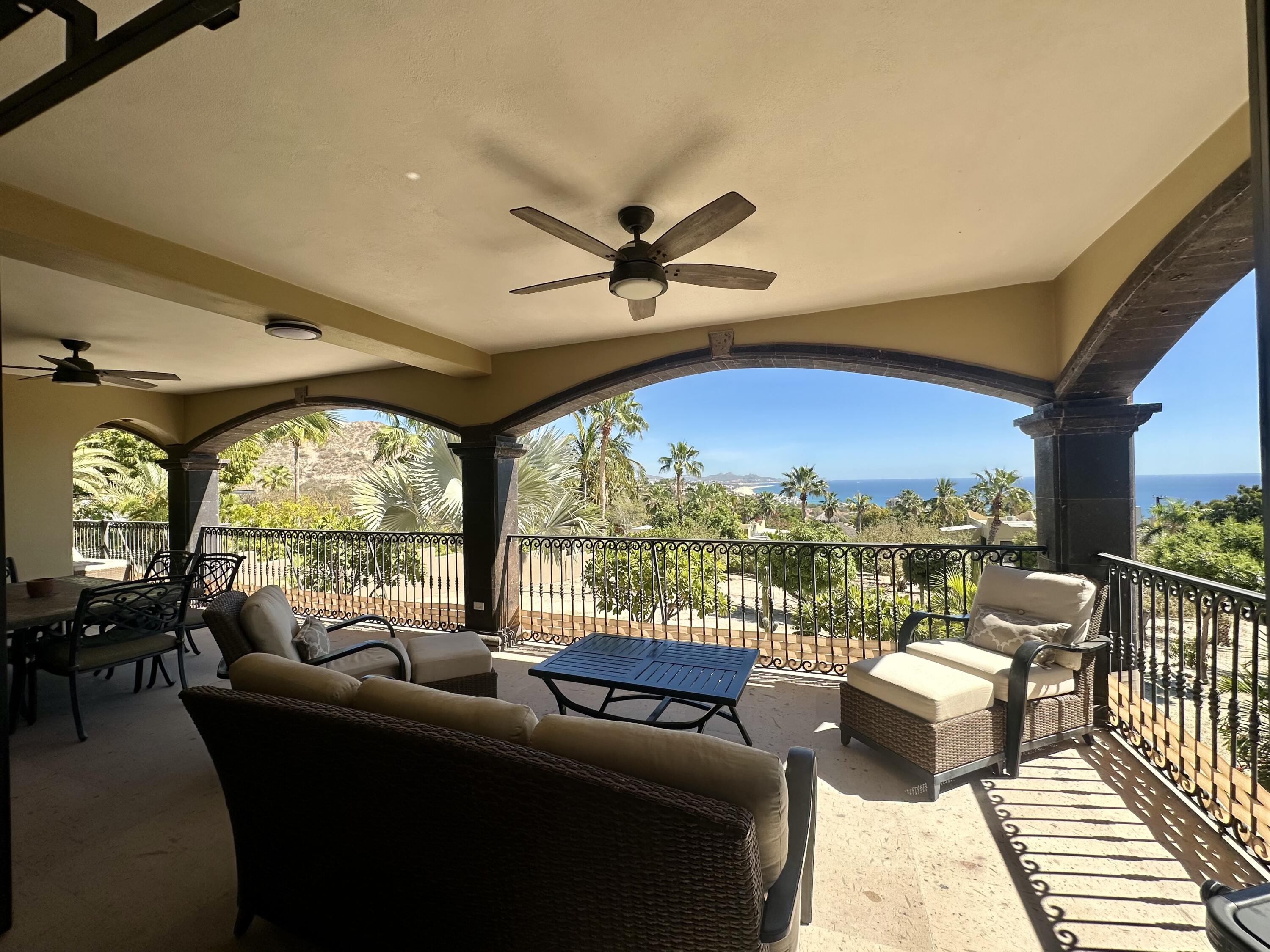 Carretera transpeninsular, Gringo hills compound