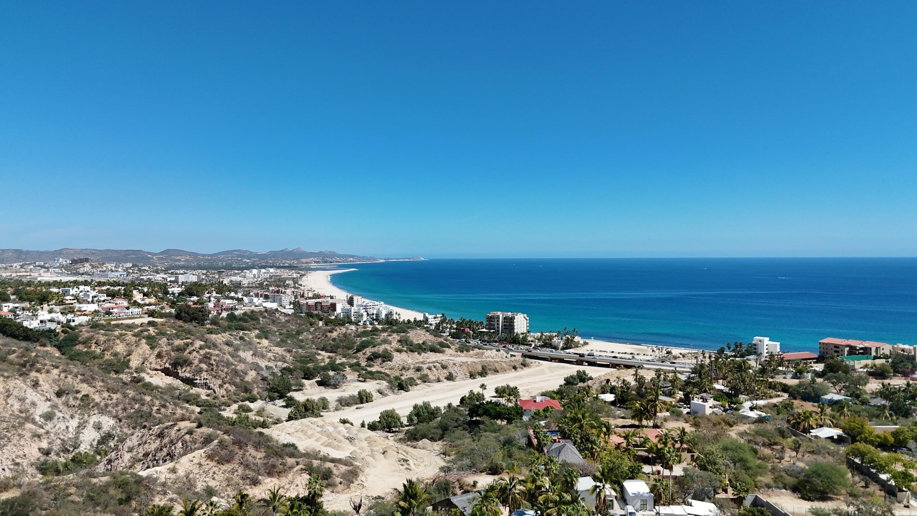 Carretera transpeninsular, Gringo hills compound