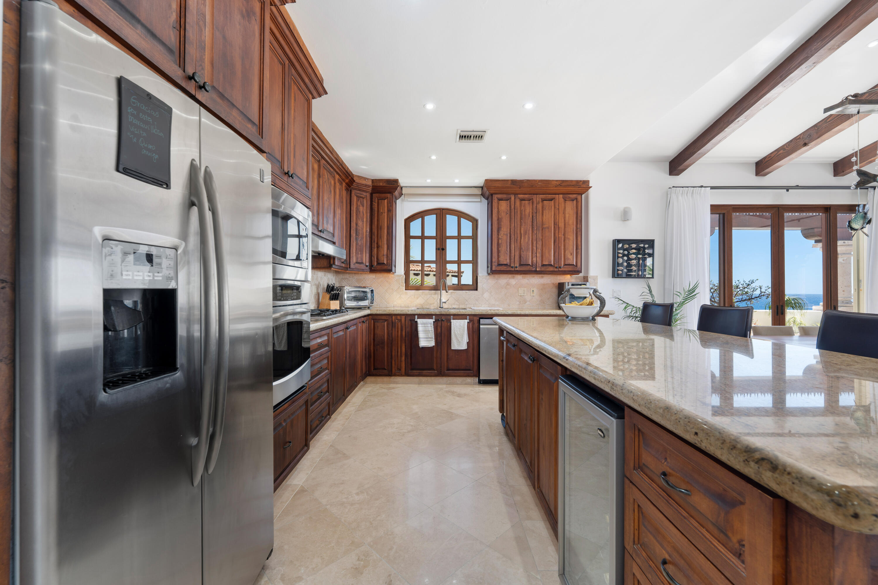 PH, El Encanto De La Laguna