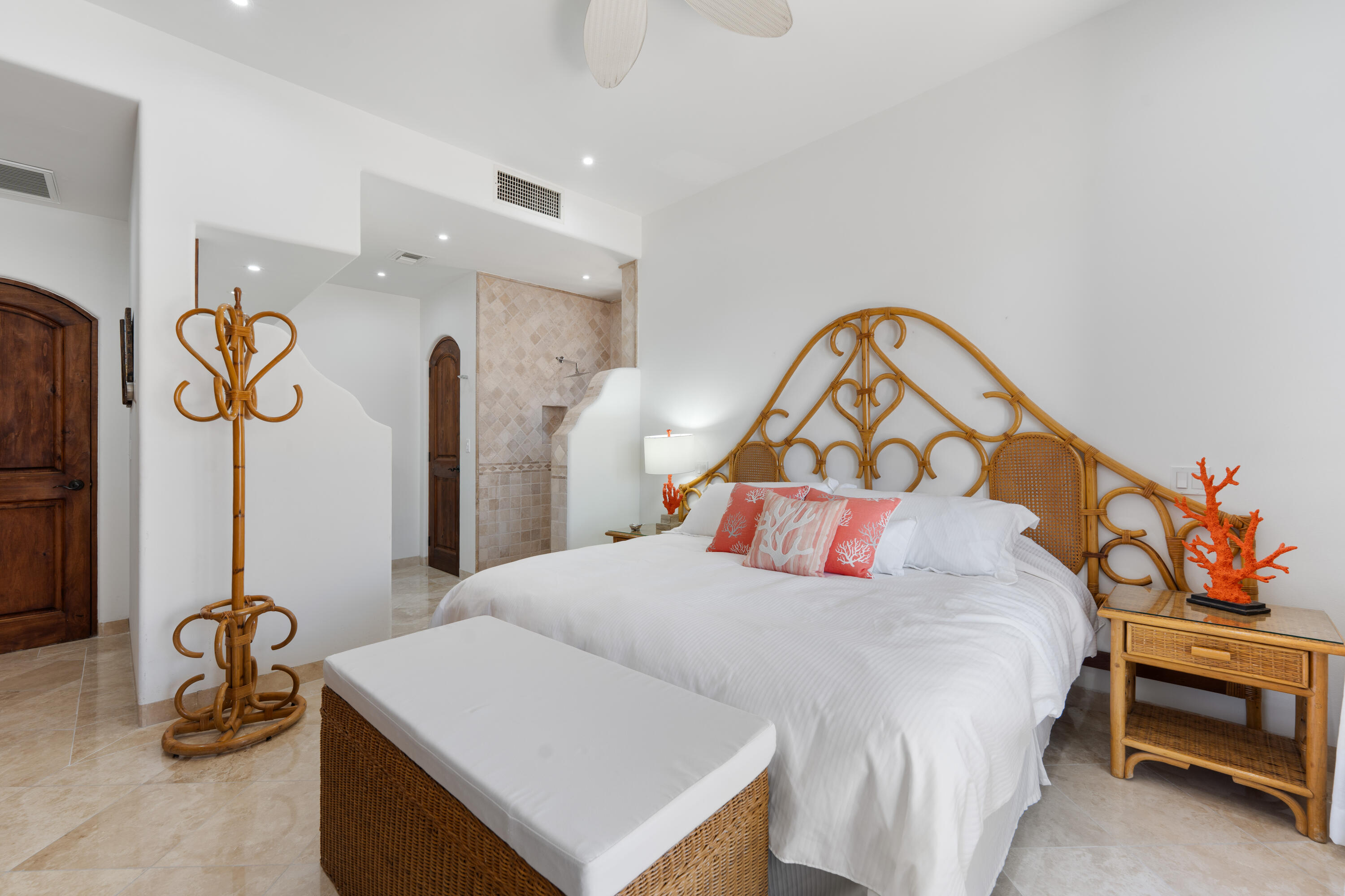 PH, El Encanto De La Laguna