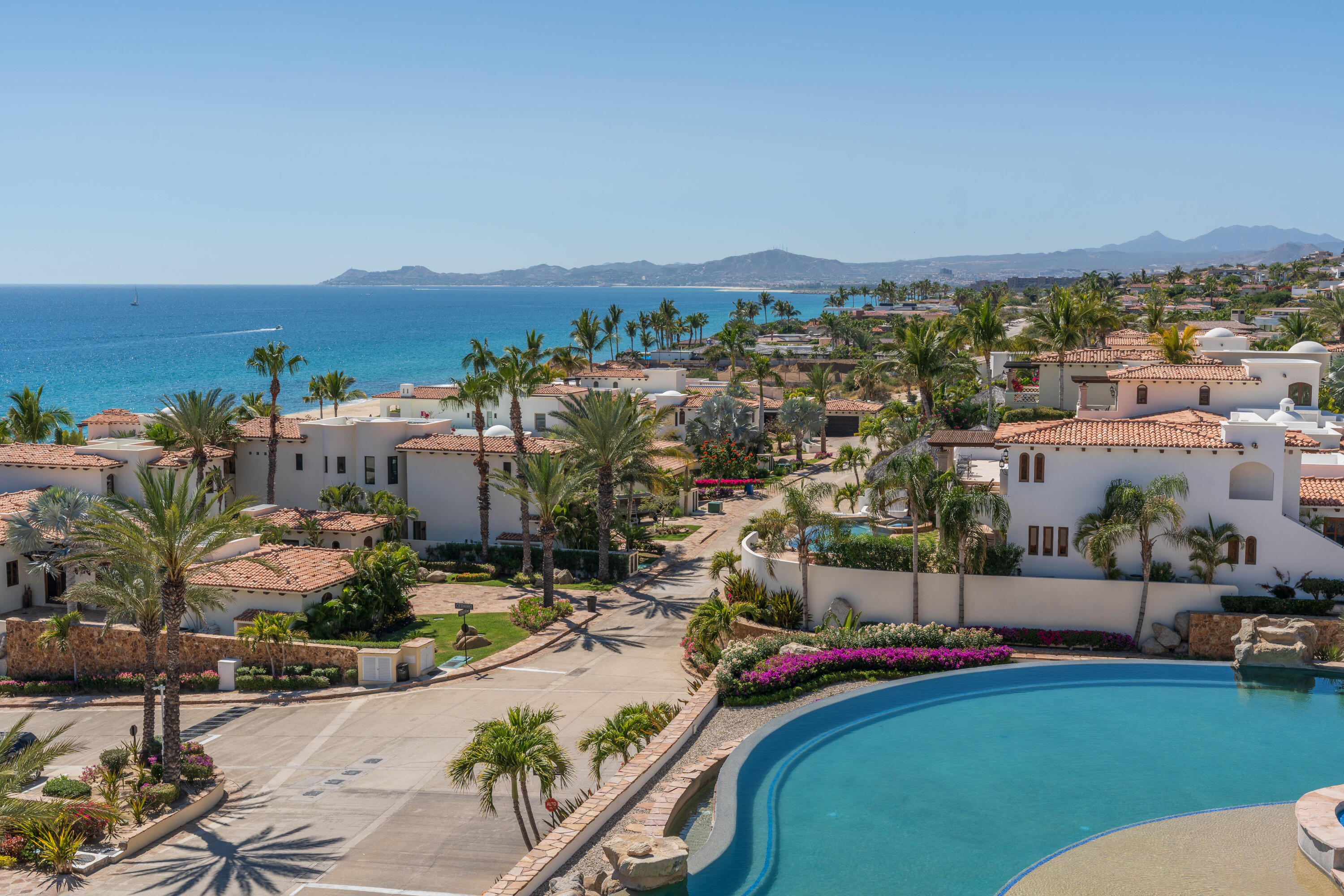 PH, El Encanto De La Laguna