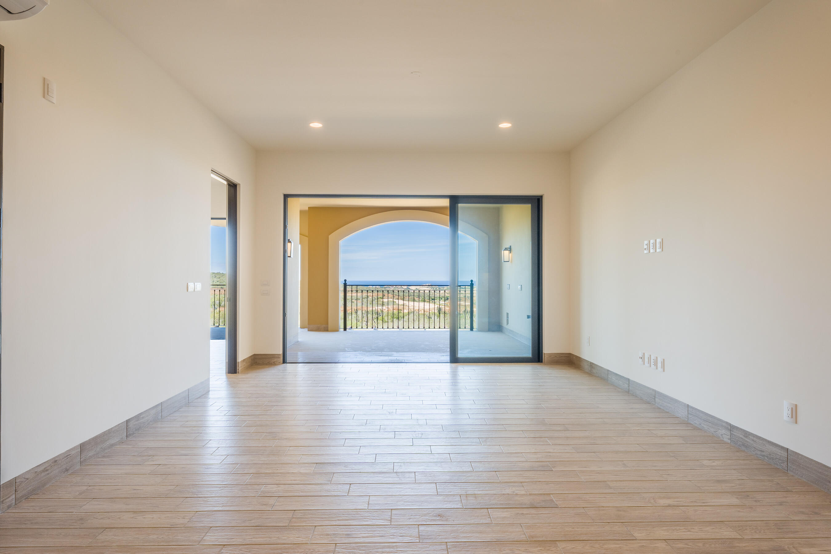 Golf Ocean Sunset View 2 BED