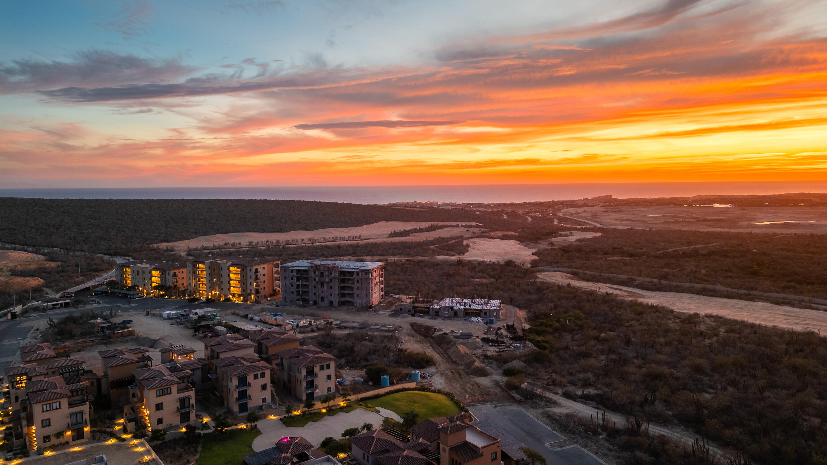 Golf Ocean Sunset View 2 BED