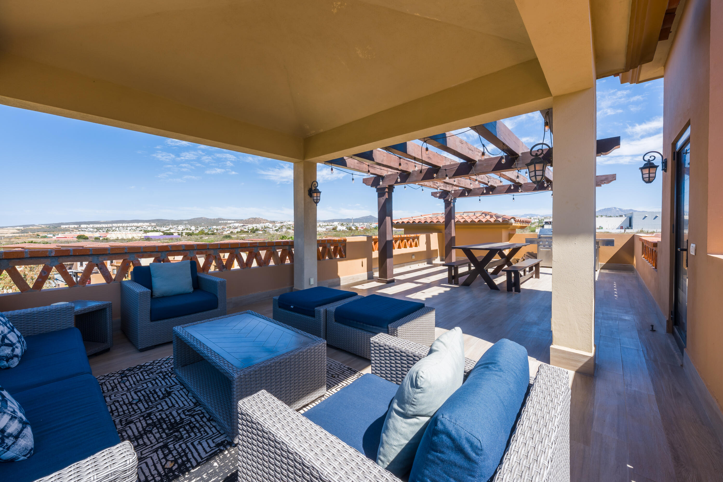 Ocean & Sunset PH w Rooftop