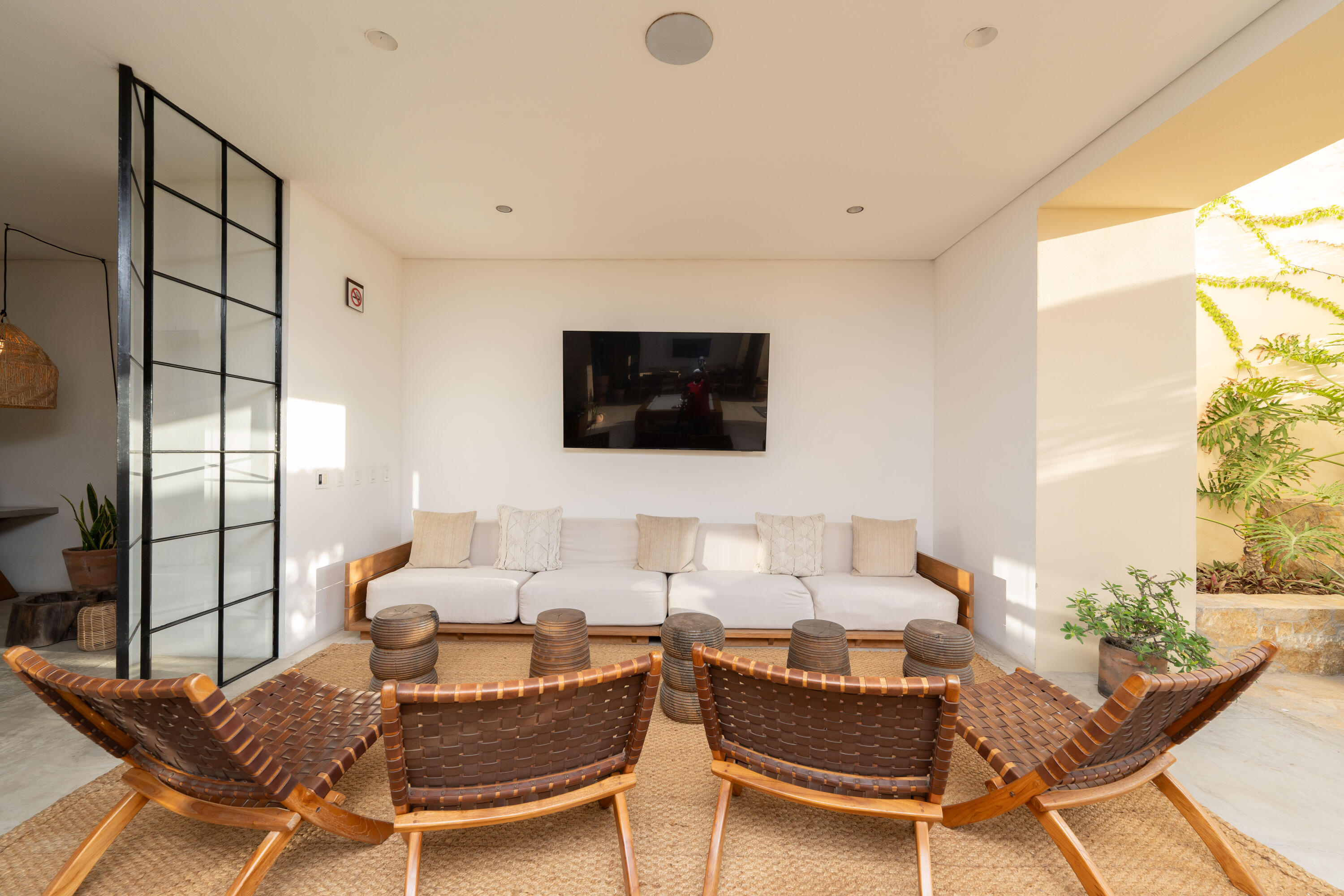 Hacienda Phase II, 1 Homes