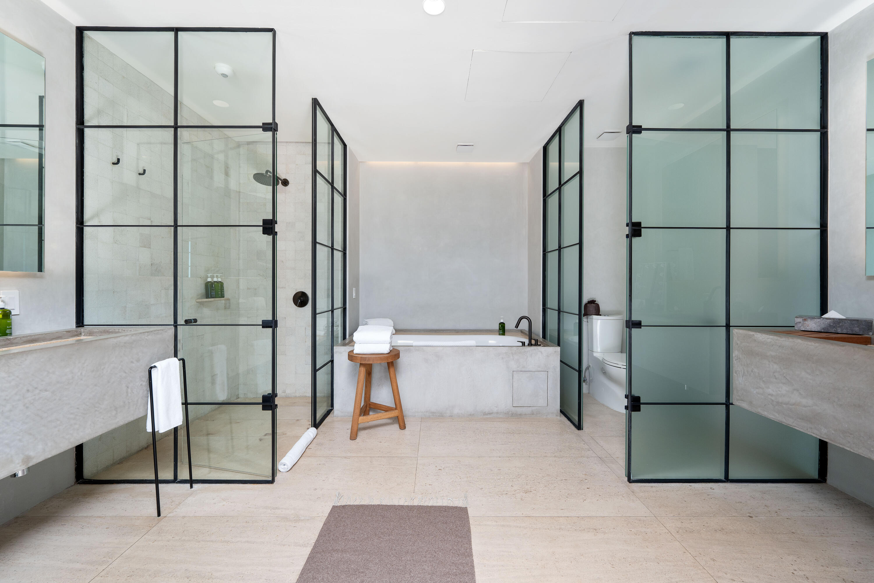 Hacienda Phase II, 1 Homes