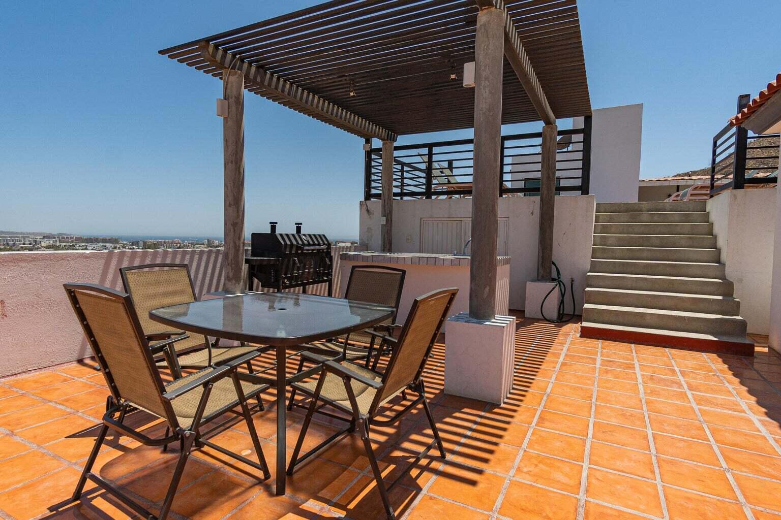 1921 C. 8 De Octubre, Boho Chic Condo