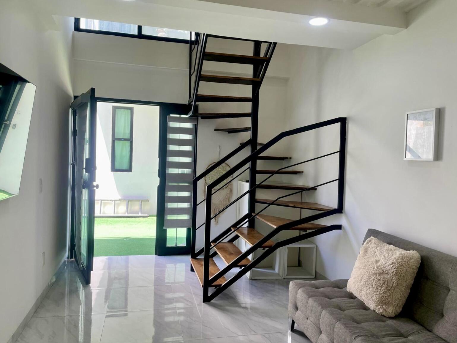1921 C. 8 De Octubre, Boho Chic Condo