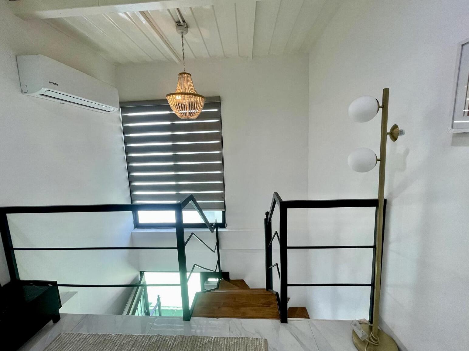 1921 C. 8 De Octubre, Boho Chic Condo