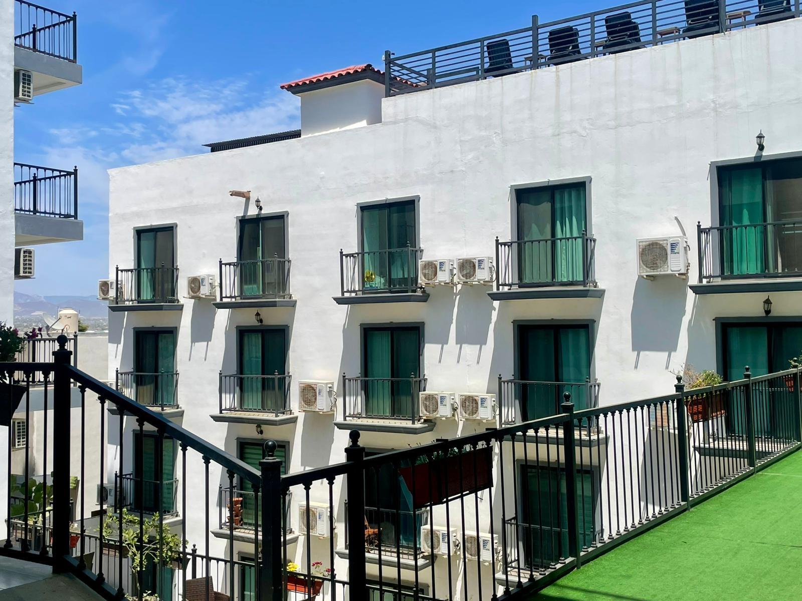 1921 C. 8 De Octubre, Boho Chic Condo