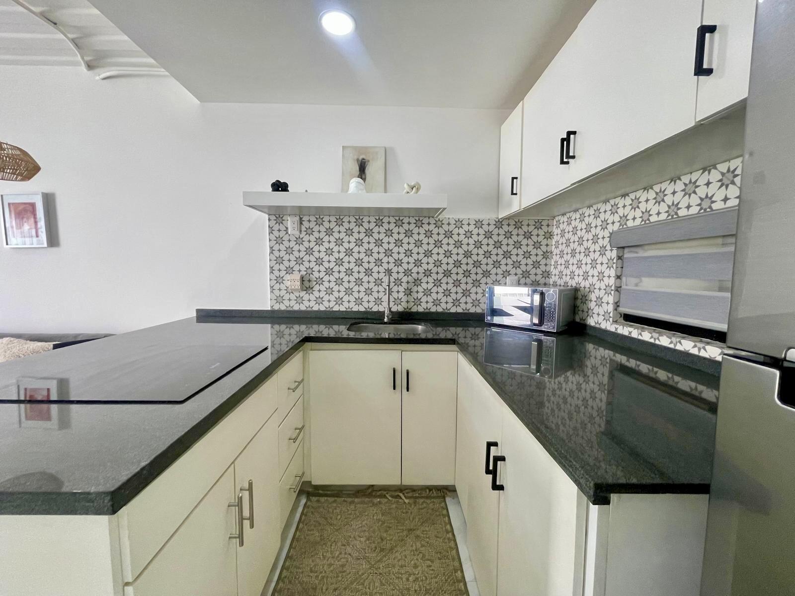 1921 C. 8 De Octubre, Boho Chic Condo