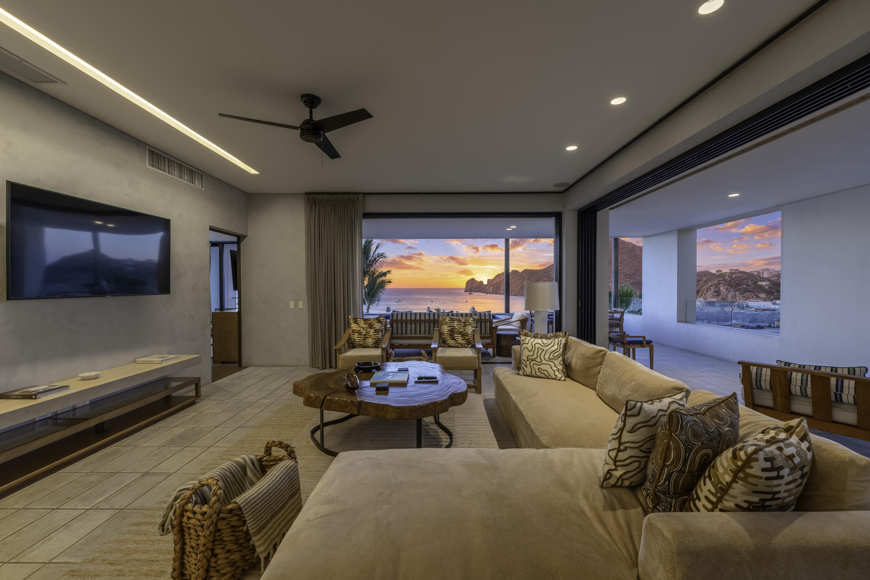 1 Homes Cabo
