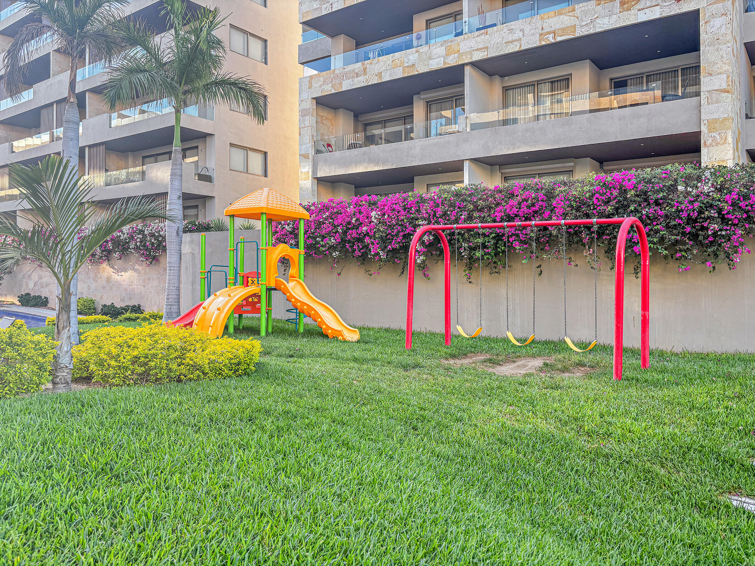 Vista Vela 3, Turnkey Condo