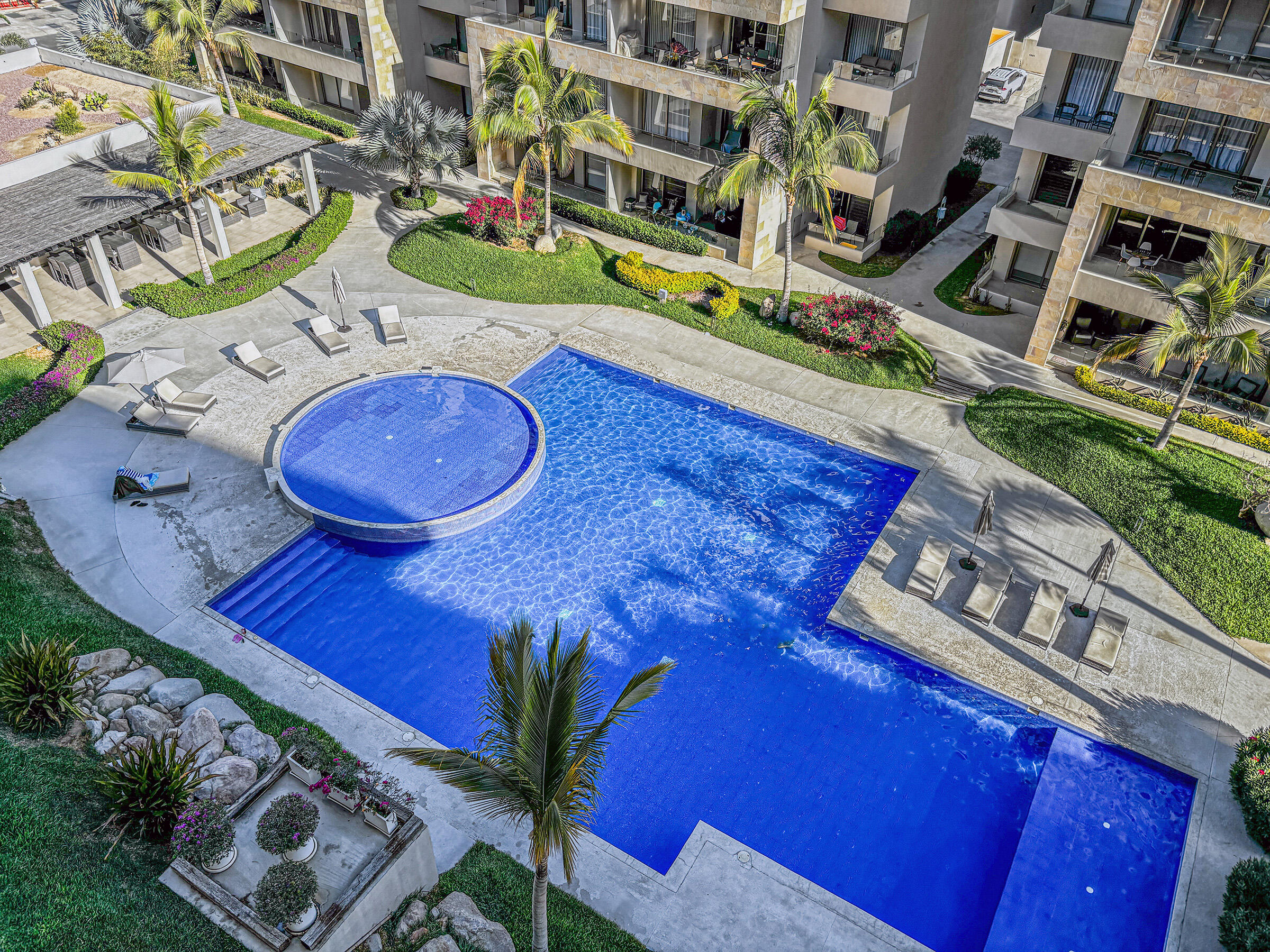 Vista Vela 3, Turnkey Condo