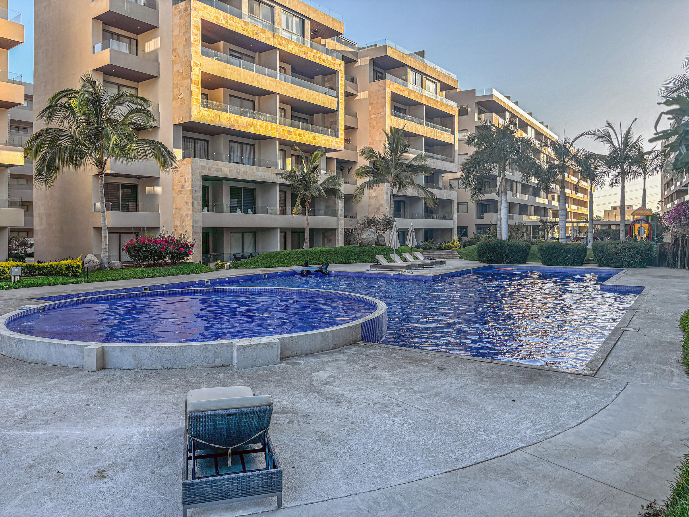 Vista Vela 3, Turnkey Condo