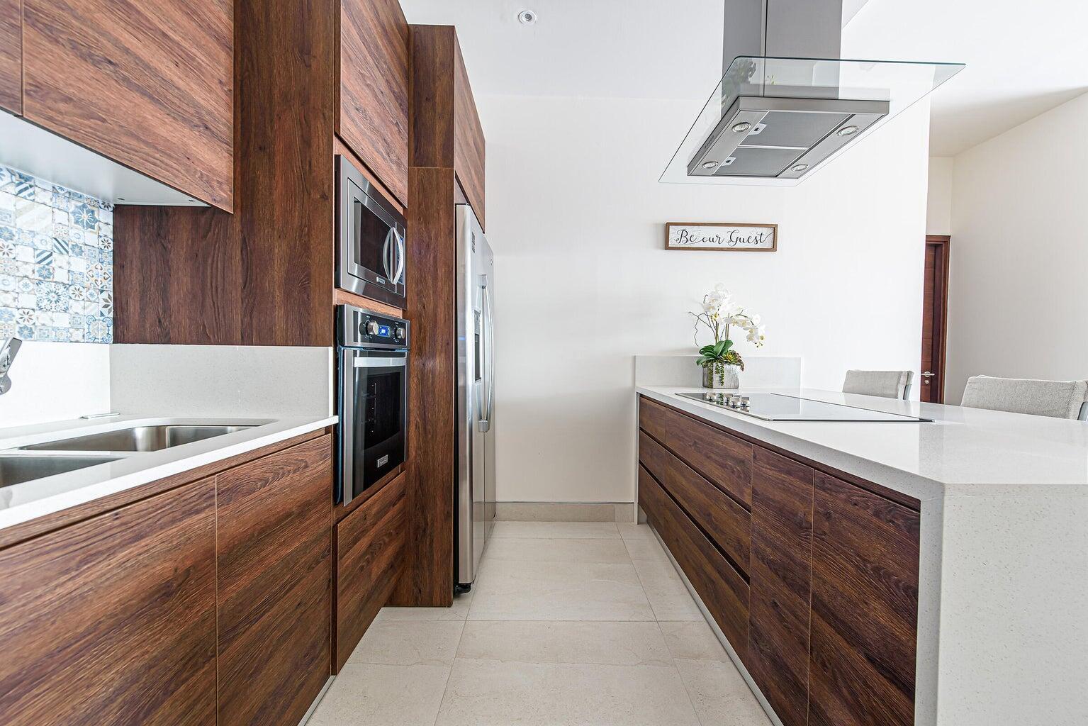 Vista Vela 3, Turnkey Condo