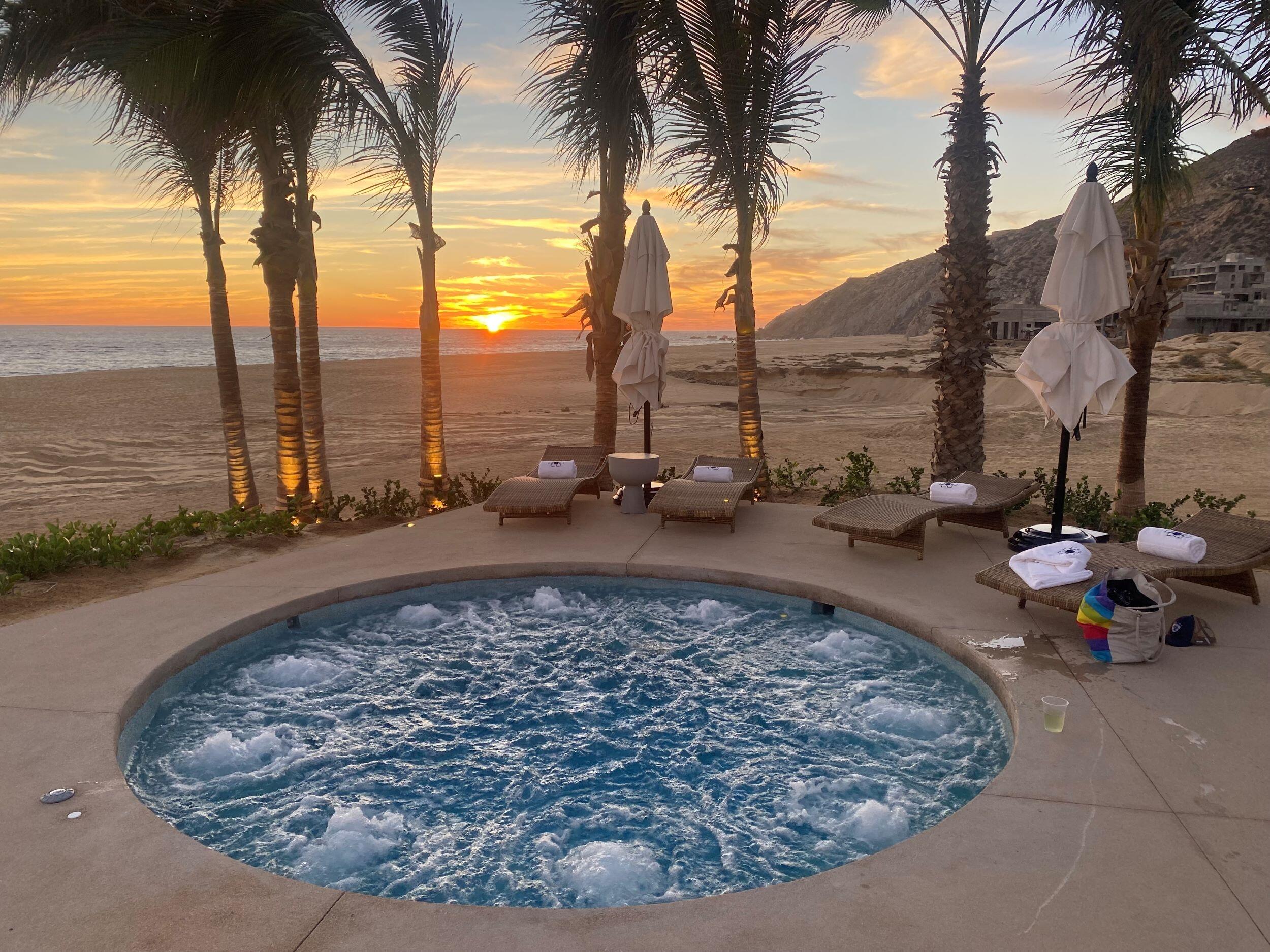 Penthouse Alvar in Quivira Los Cabos, Oceanview Luxury 4 Bdrm Condo