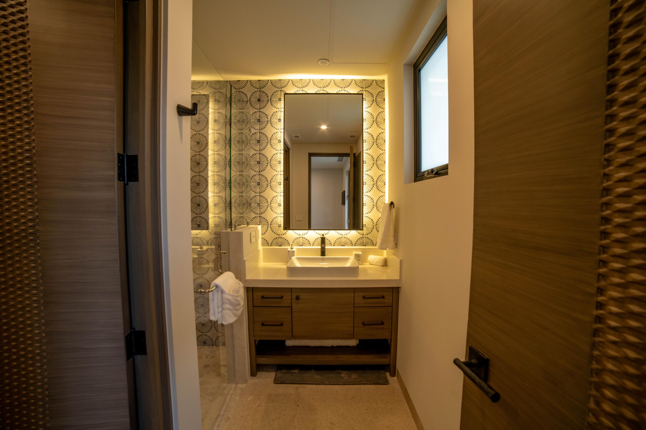 Penthouse Alvar in Quivira Los Cabos, Oceanview Luxury 4 Bdrm Condo