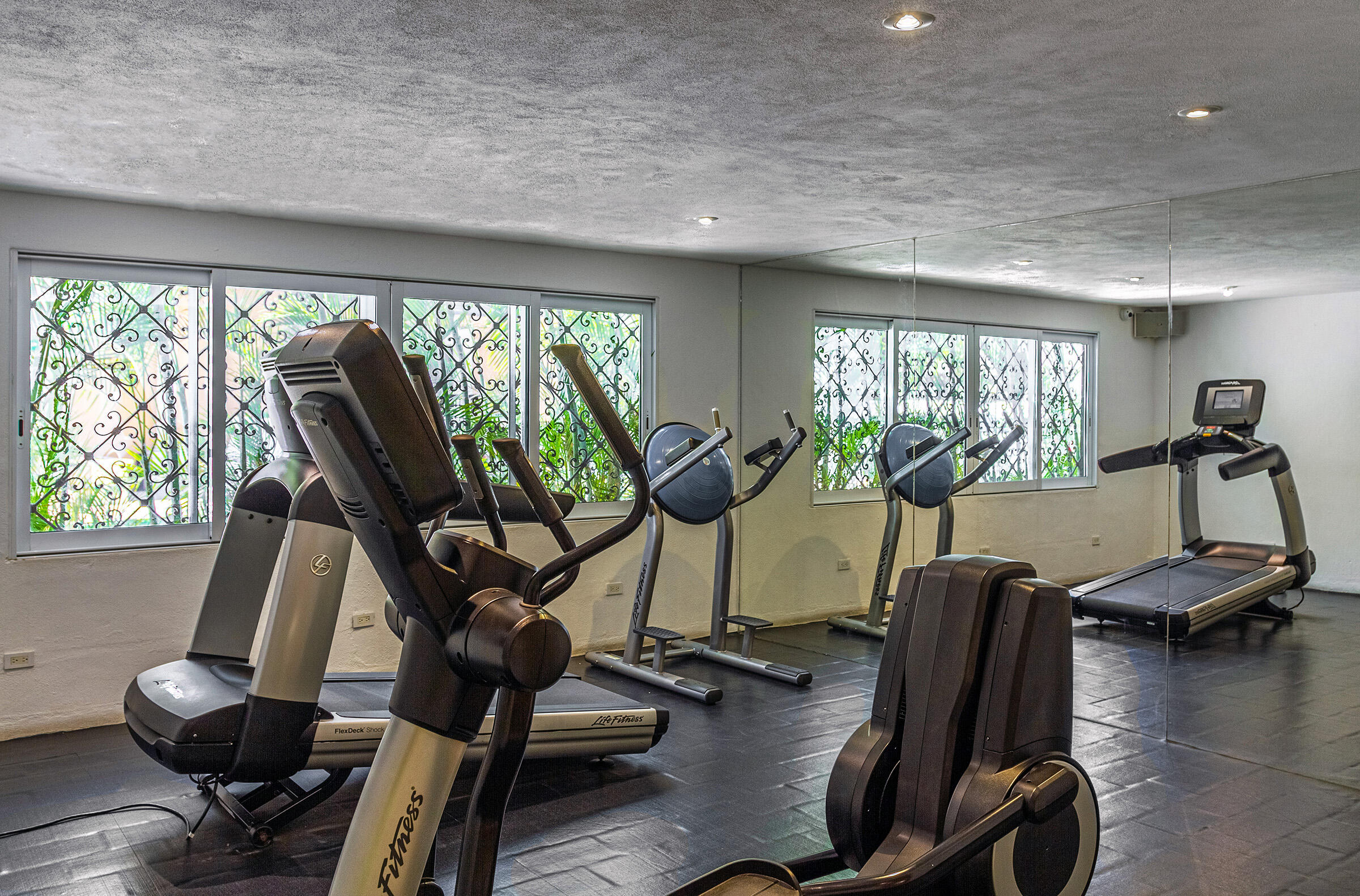 #523 130 Avenida del Pescador, Condo Lucia