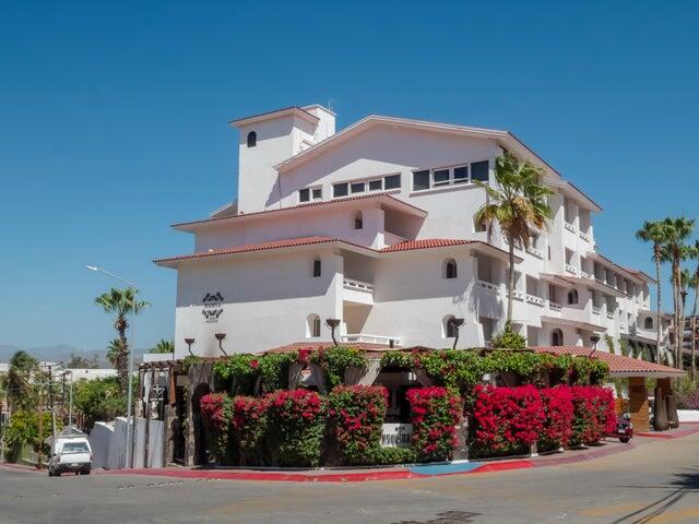 #523 130 Avenida del Pescador, Condo Lucia