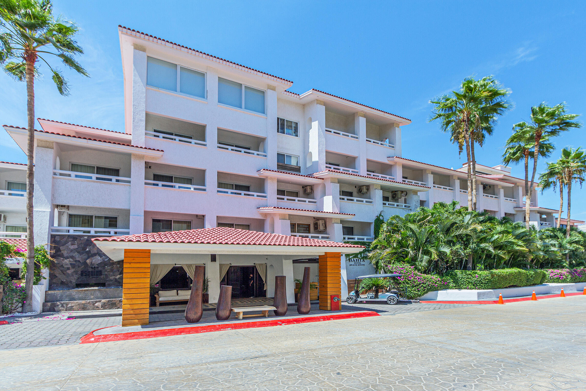 #523 130 Avenida del Pescador, Condo Lucia