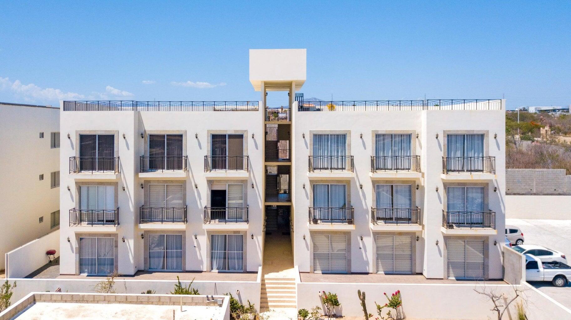 Jacarandas, Palmitos Residencial 2BR Condo