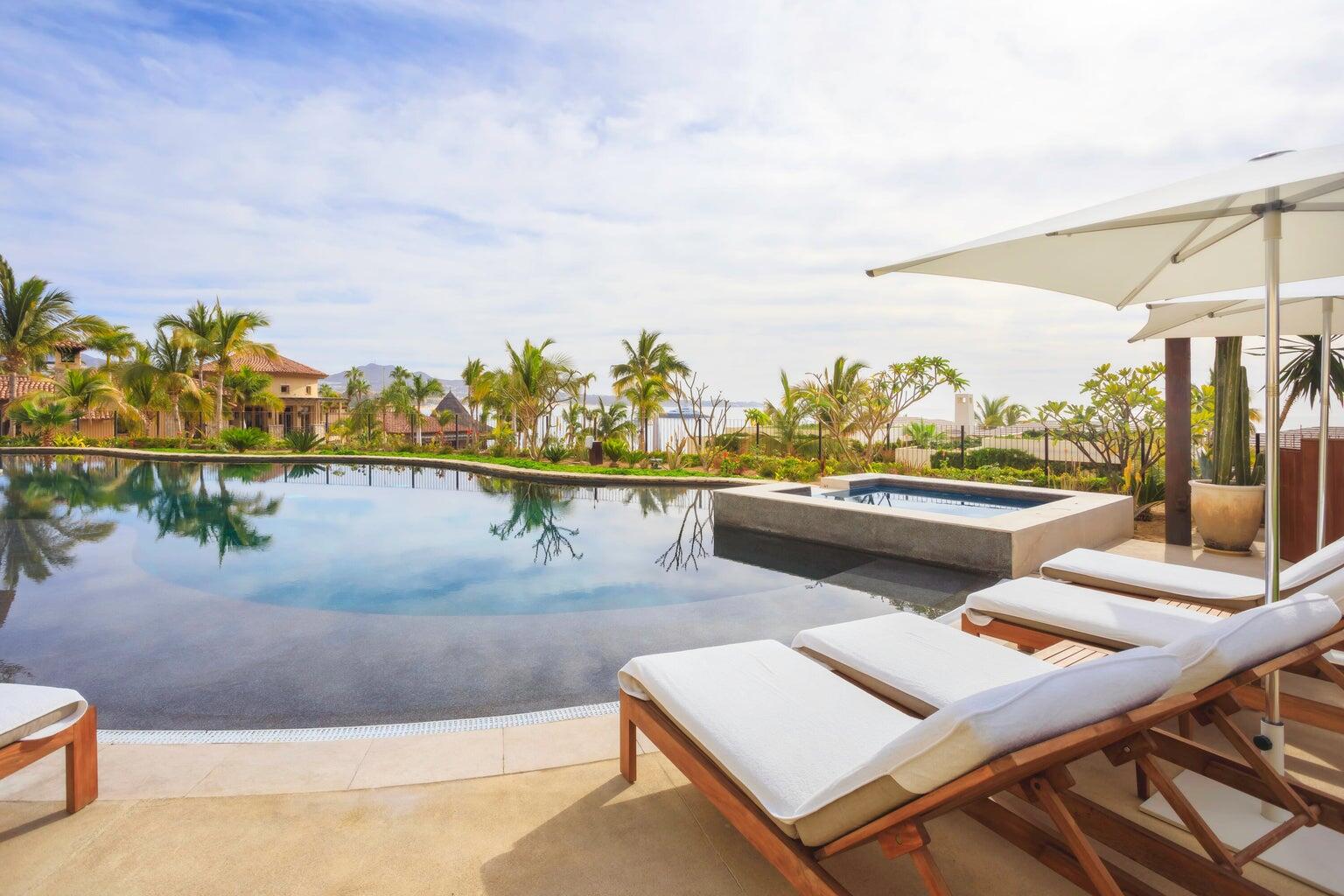HACIENDA PHASE 2, 1Homes Cabo, 2 BD + DEN