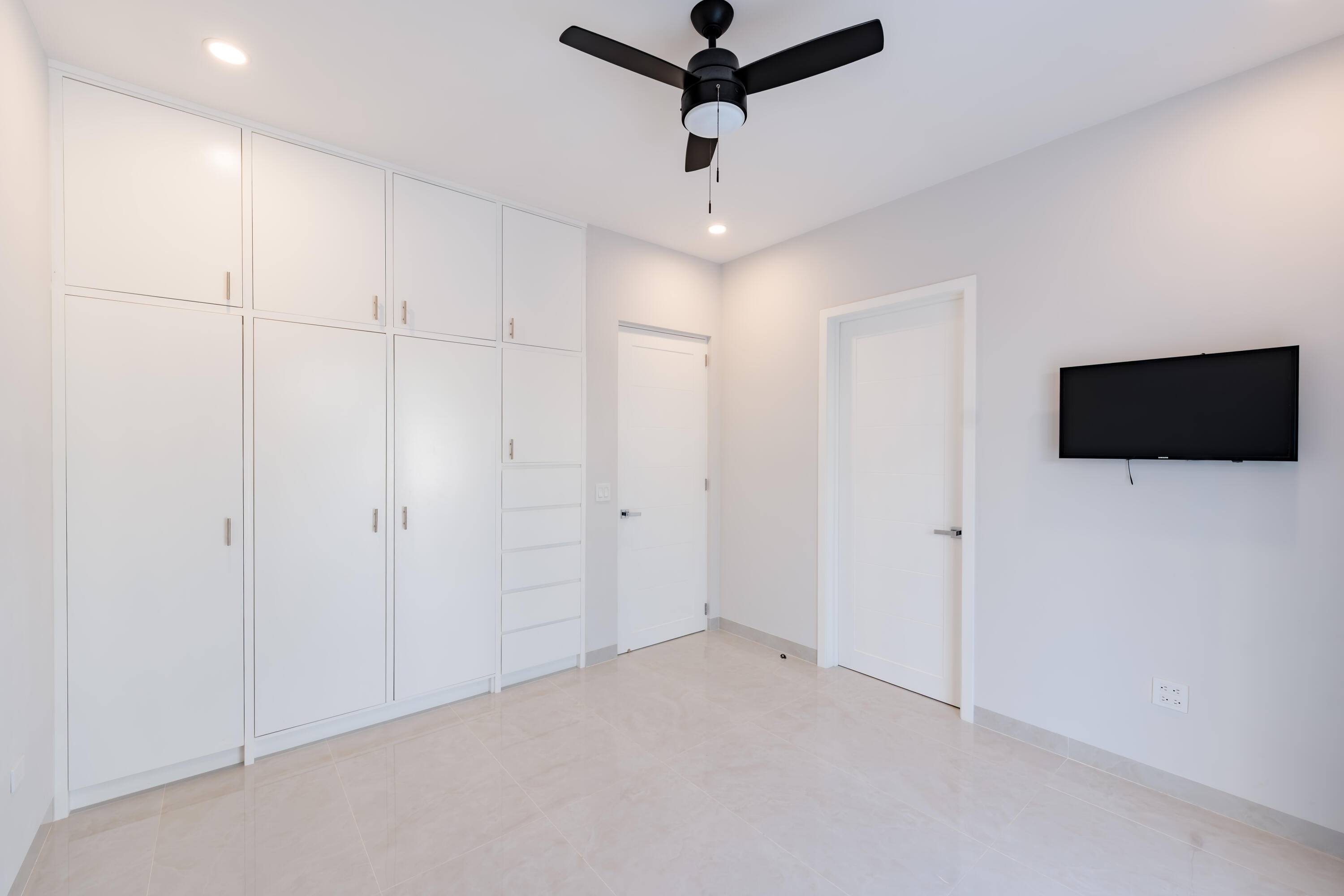 Lot 7 M$ Rolling Hills, Casa Esmeralda