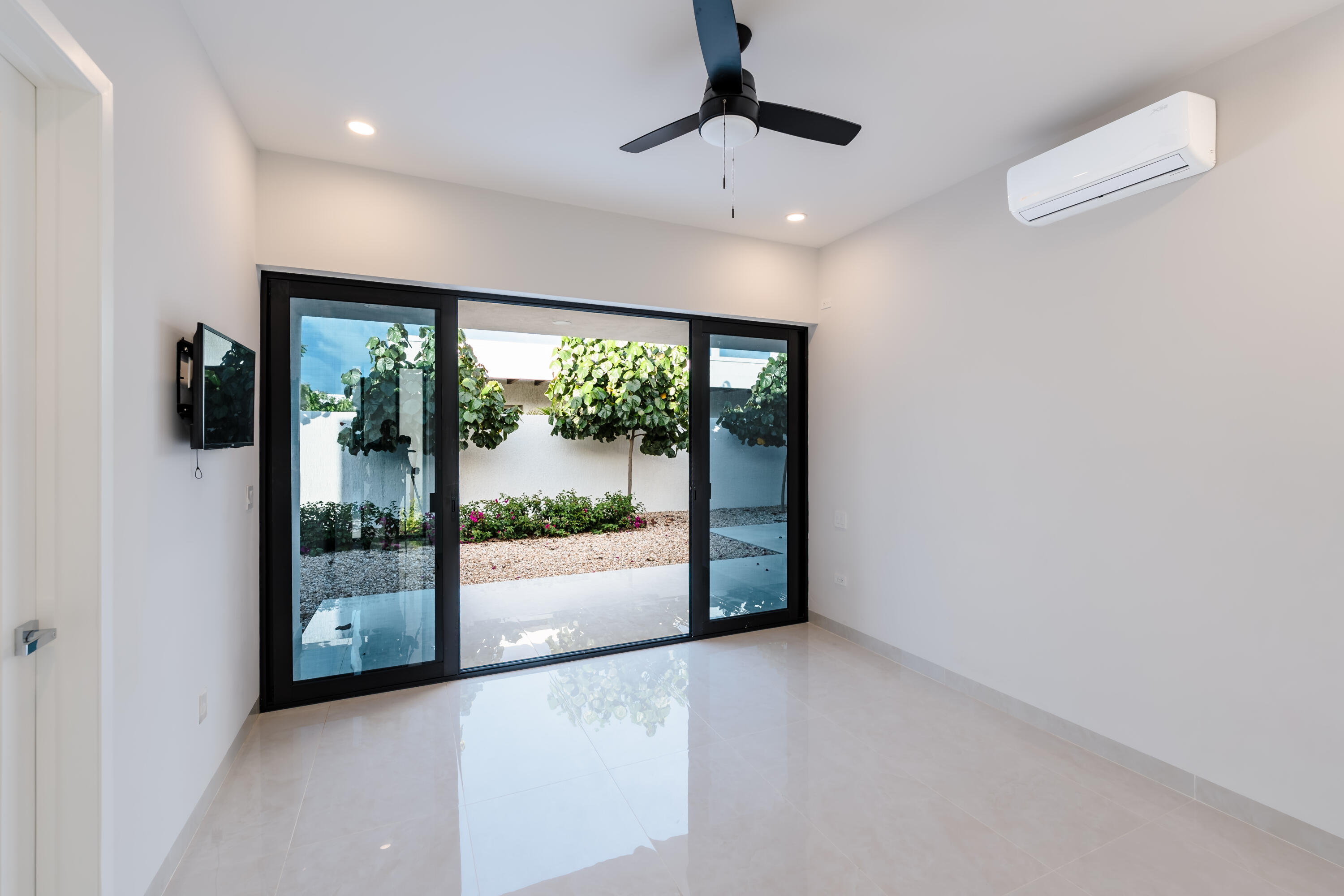 Lot 7 M$ Rolling Hills, Casa Esmeralda
