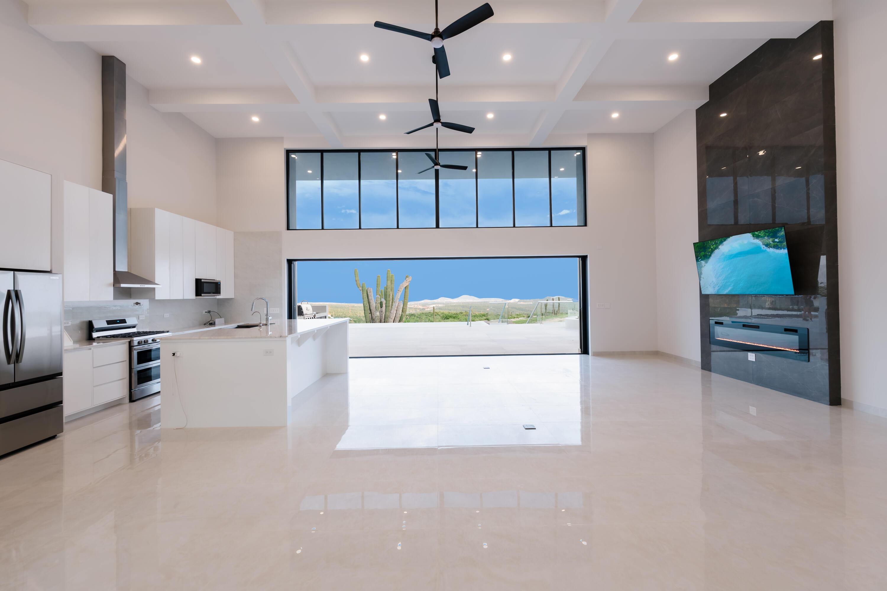 Lot 7 M$ Rolling Hills, Casa Esmeralda