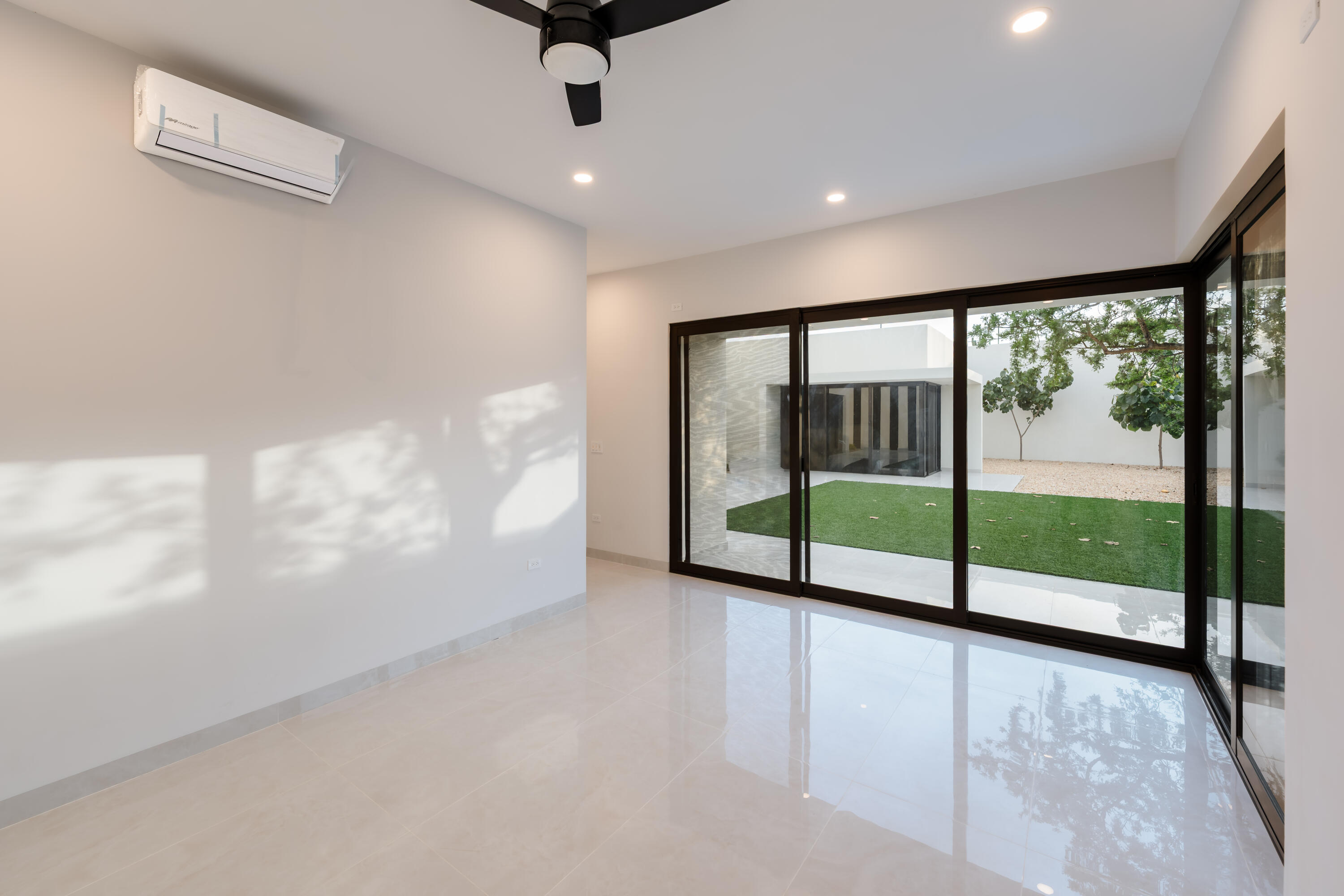 Lot 7 M$ Rolling Hills, Casa Esmeralda