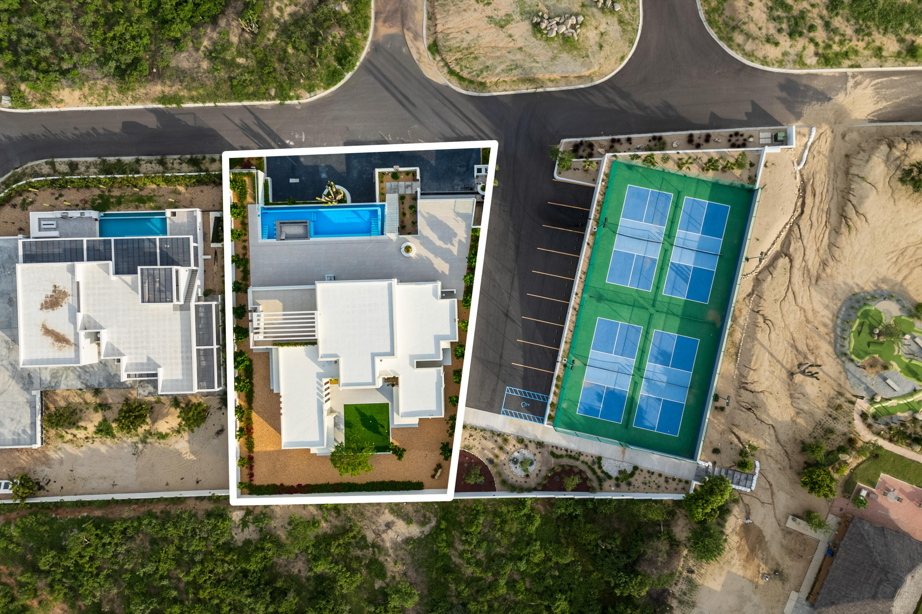 Lot 7 M$ Rolling Hills, Casa Esmeralda