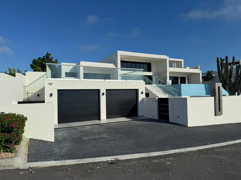 Lot 7 M$ Rolling Hills, Casa Esmeralda